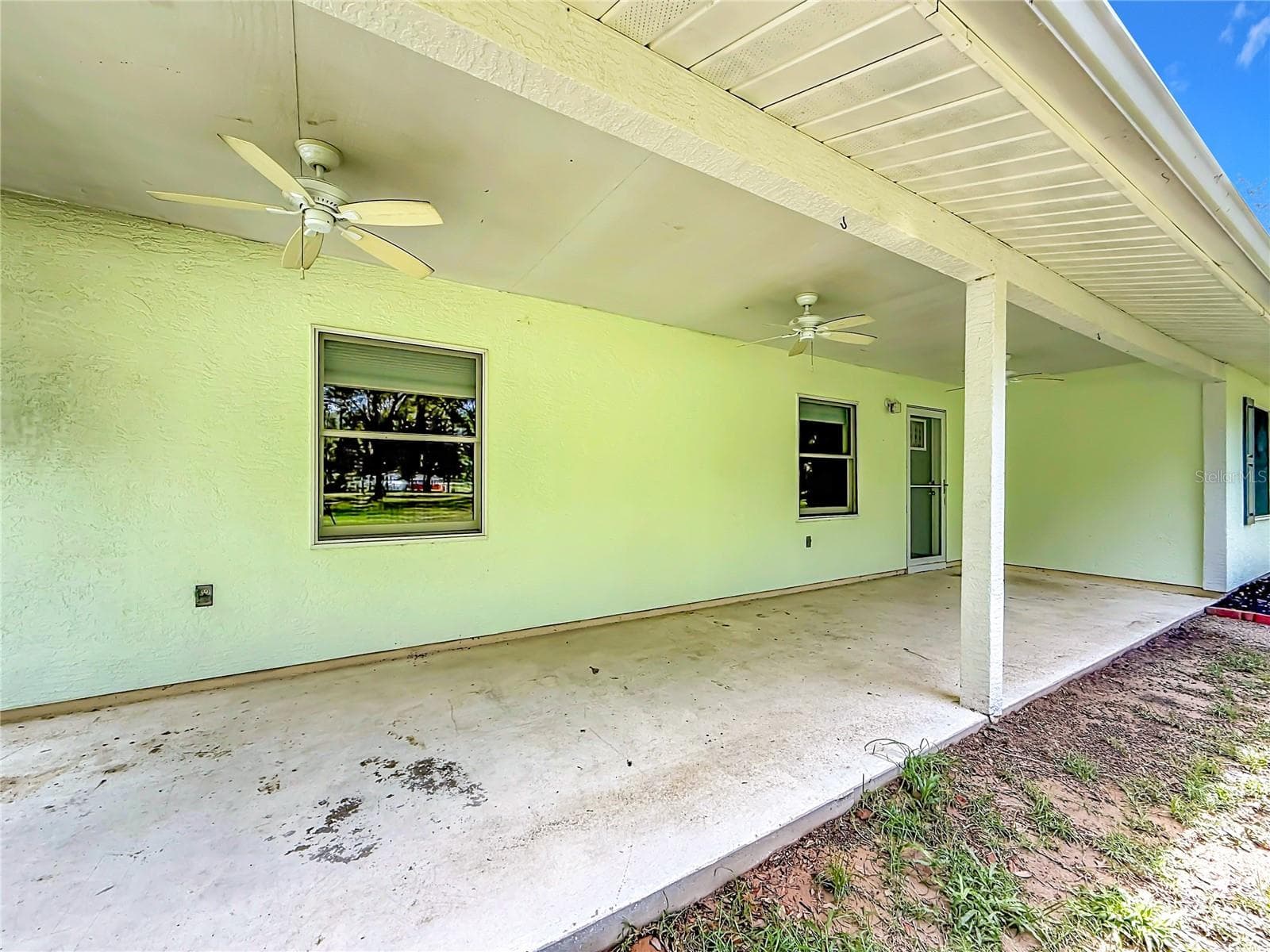 Single Family Residence at 1666 N CROFT AVE, INVERNESS, photo 37 of 55