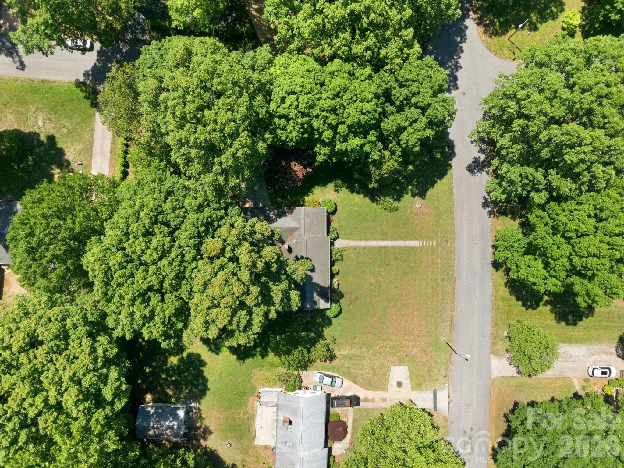 Single Family Residence at 401 White Oaks Drive, Salisbury, photo 4 of 18