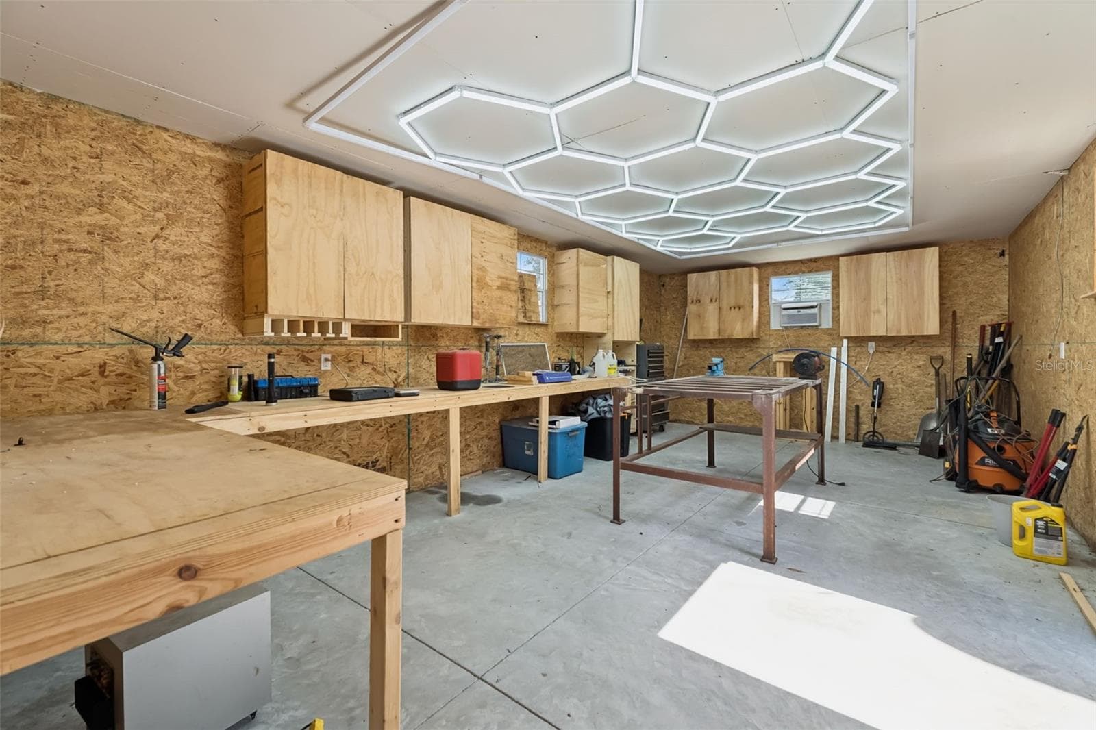 Workshop/additional garage - 2610 TWELVE POINT DR, LAKELAND