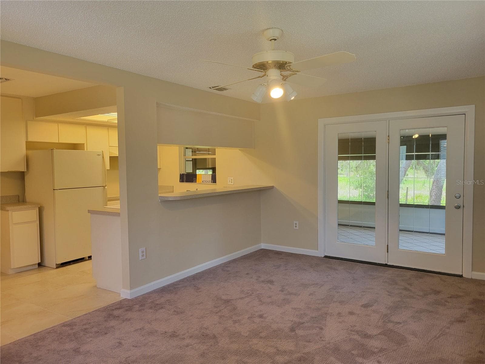 French doors to lanai - 9022 LINGROVE RD, WEEKI WACHEE