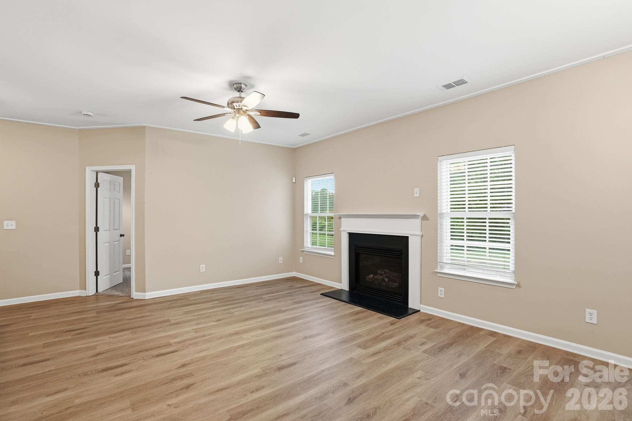 Single Family Residence at Charlotte, photo 4 of 45