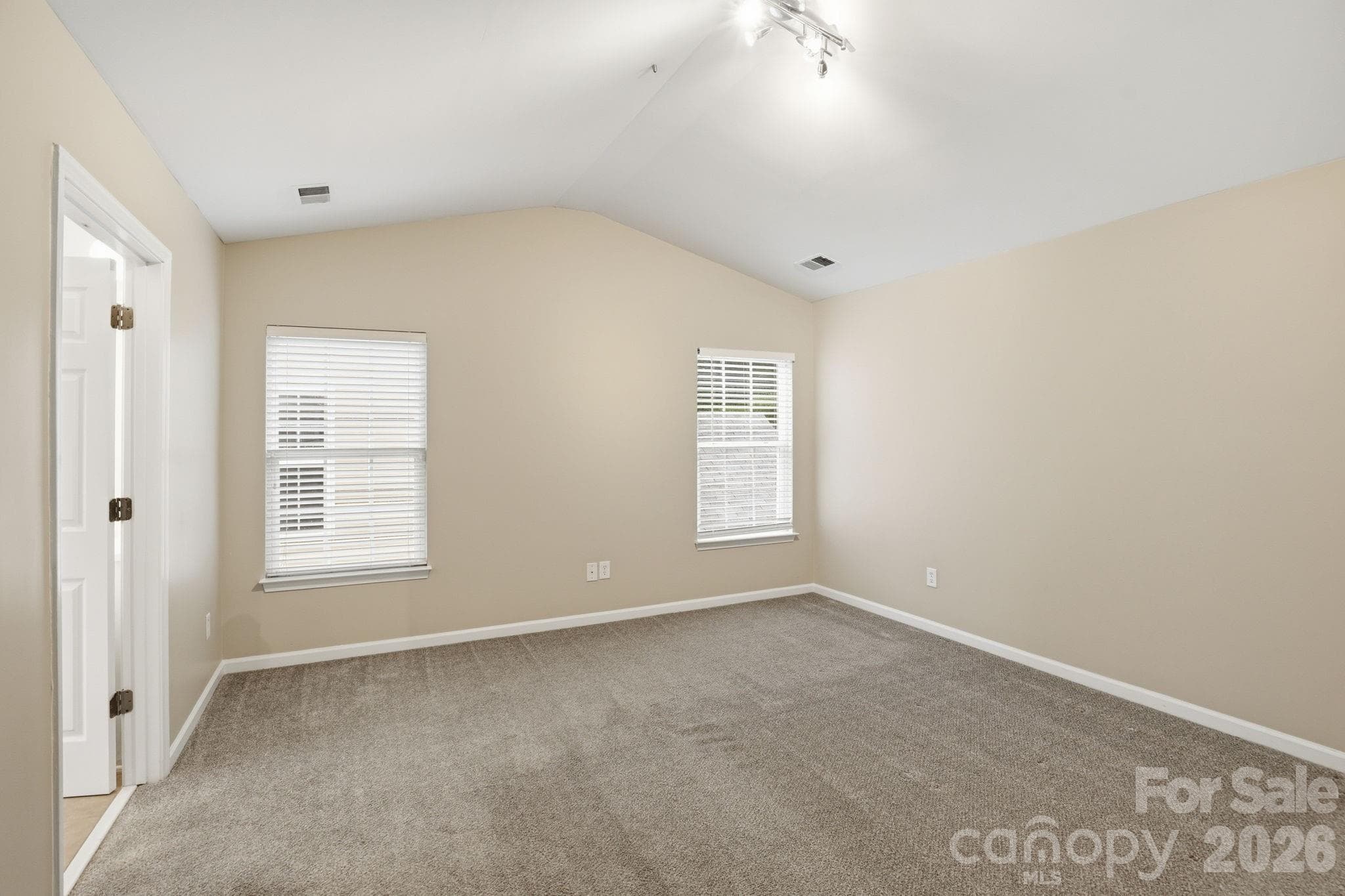 Single Family Residence at 6427 Hermsley Road, Charlotte, photo 12 of 45
