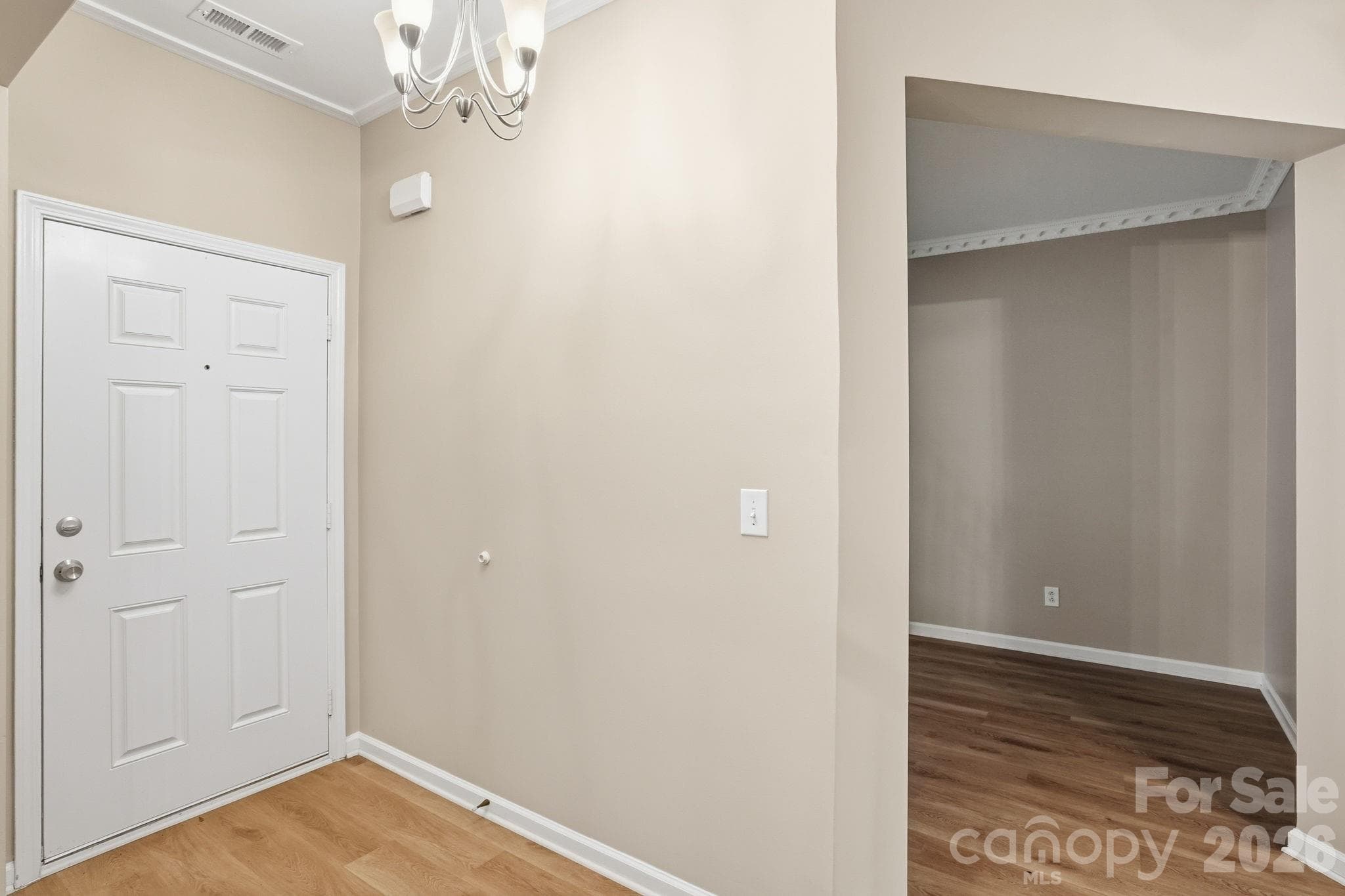 Single Family Residence at 6427 Hermsley Road, Charlotte, photo 13 of 45