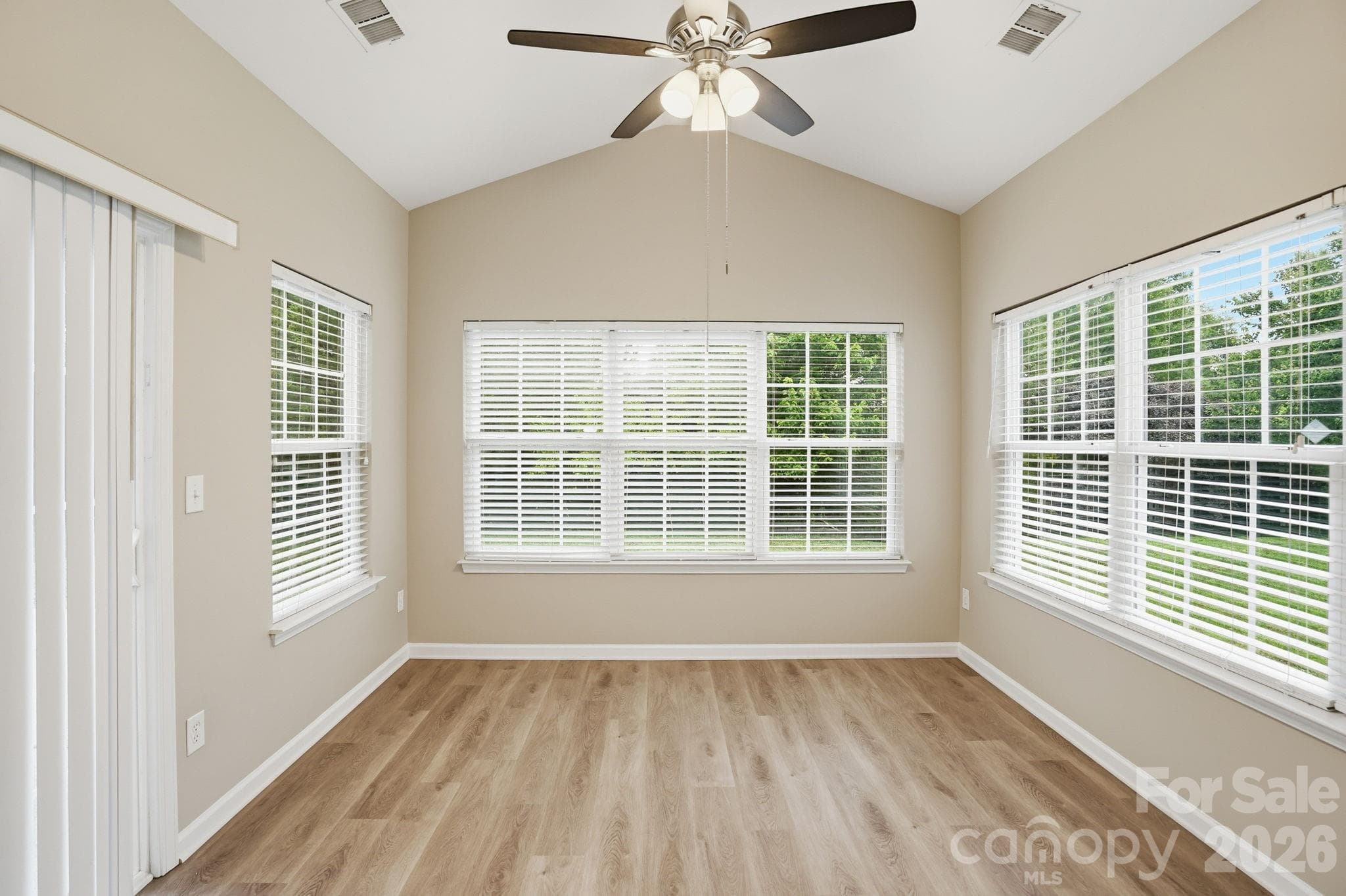 Single Family Residence at 6427 Hermsley Road, Charlotte, photo 26 of 45