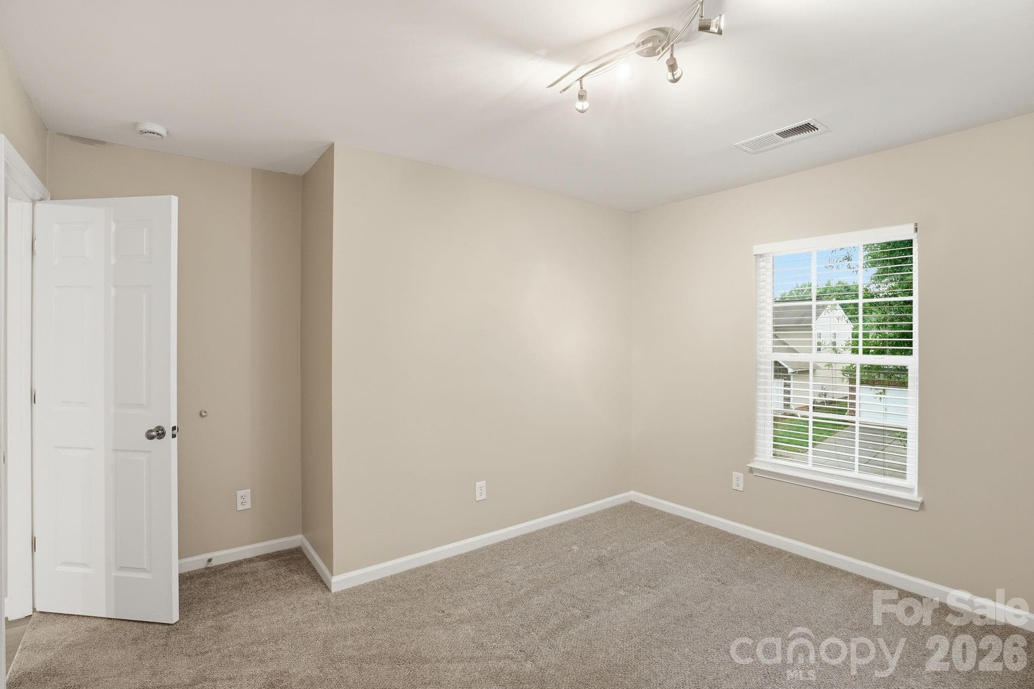 Single Family Residence at 6427 Hermsley Road, Charlotte, photo 27 of 45