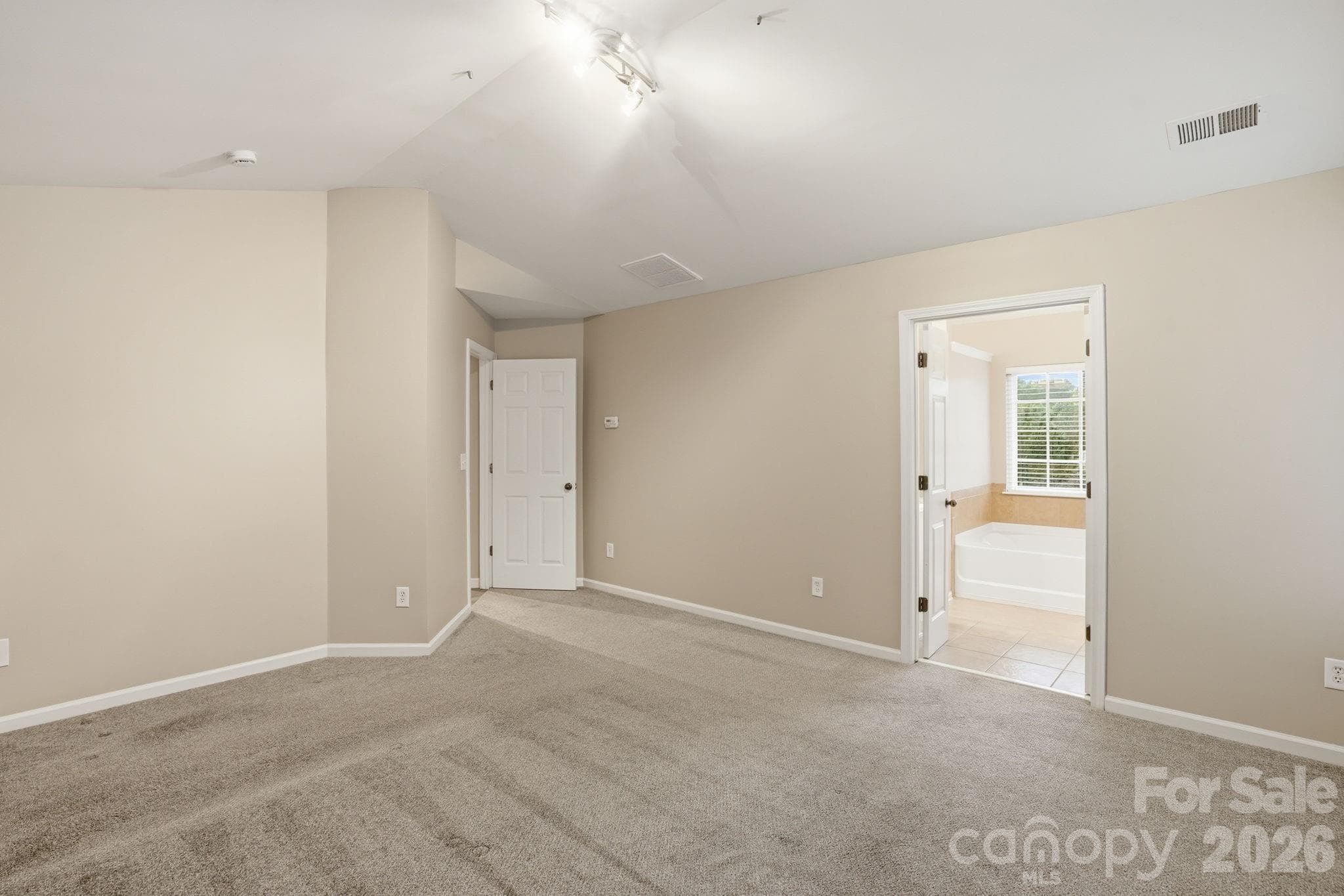 Single Family Residence at 6427 Hermsley Road, Charlotte, photo 33 of 45