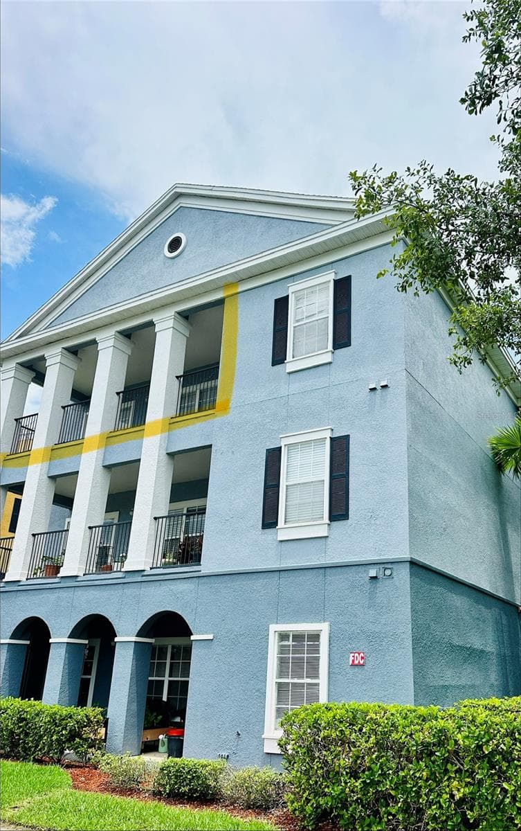 Condominium at 3713 CONROY RD #1932, ORLANDO, photo 2 of 37