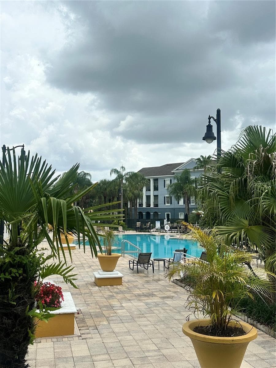 Condominium at 3713 CONROY RD #1932, ORLANDO, photo 26 of 37