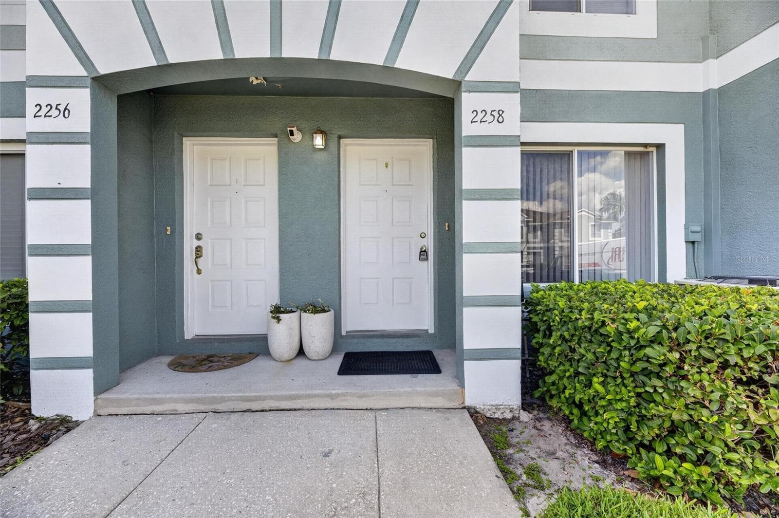 Townhouse at 2258 FLUORSHIRE DR, BRANDON, photo 3 of 48