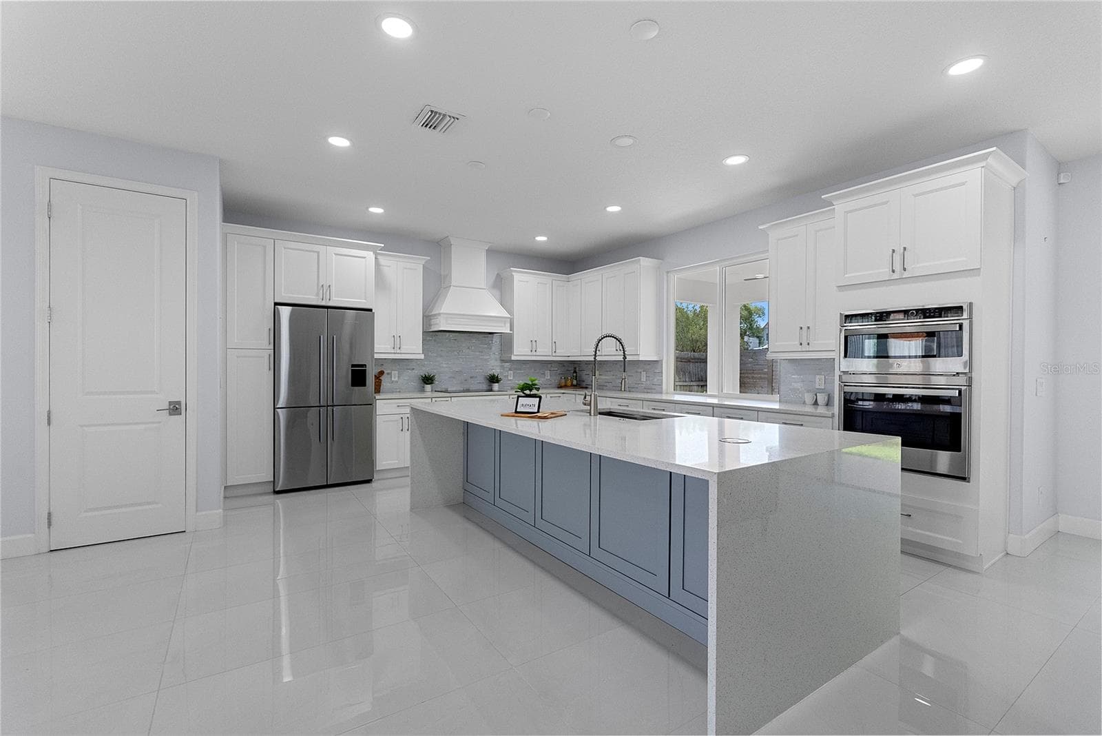 Single Family Residence at 1404 BORDER DR, WINTER PARK, photo 7 of 38