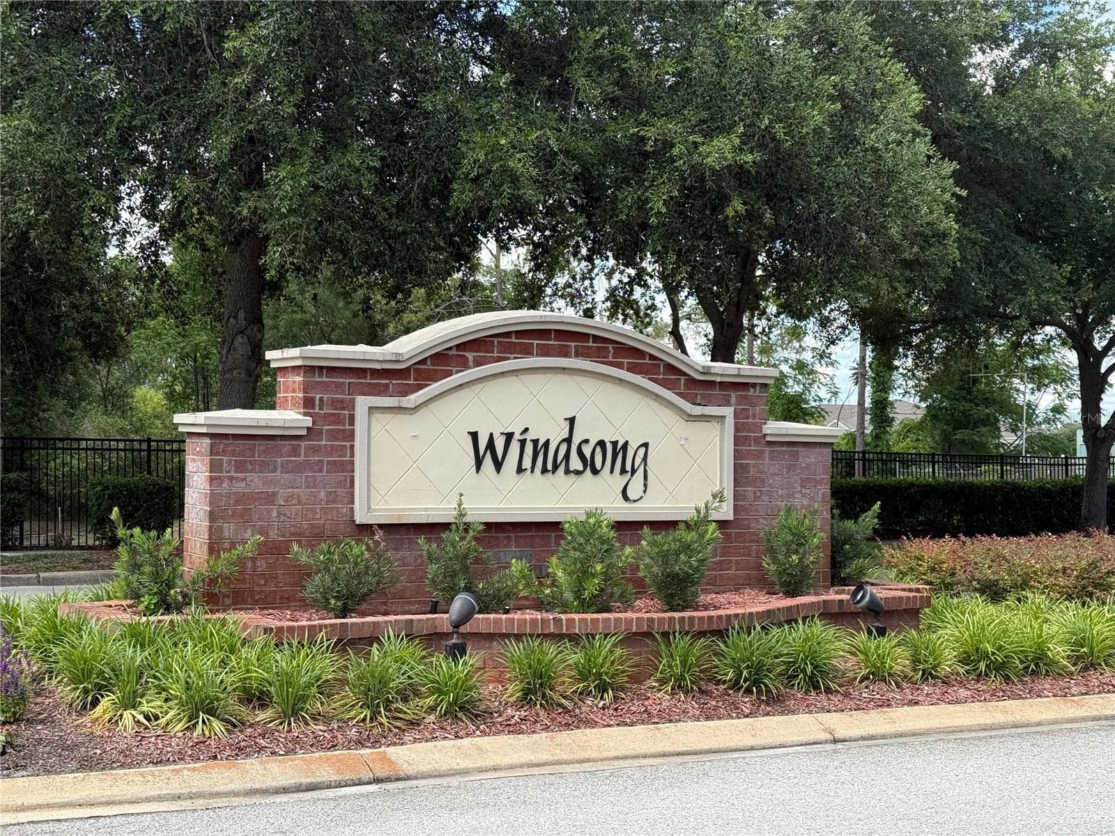 Single Family Residence at 5909 WINDSONG OAK DR, LEESBURG, photo 8 of 39