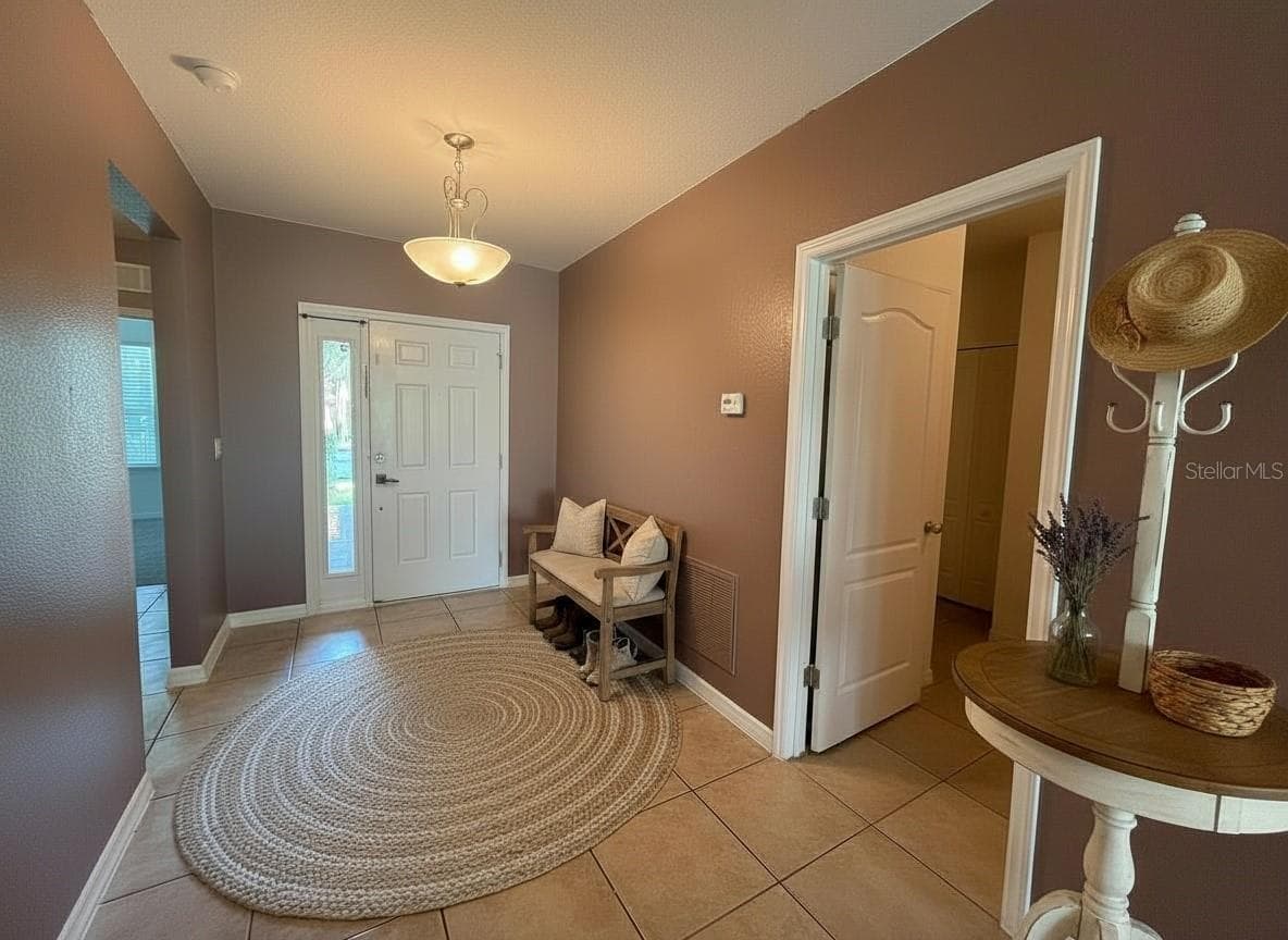 Single Family Residence at 5909 WINDSONG OAK DR, LEESBURG, photo 14 of 39