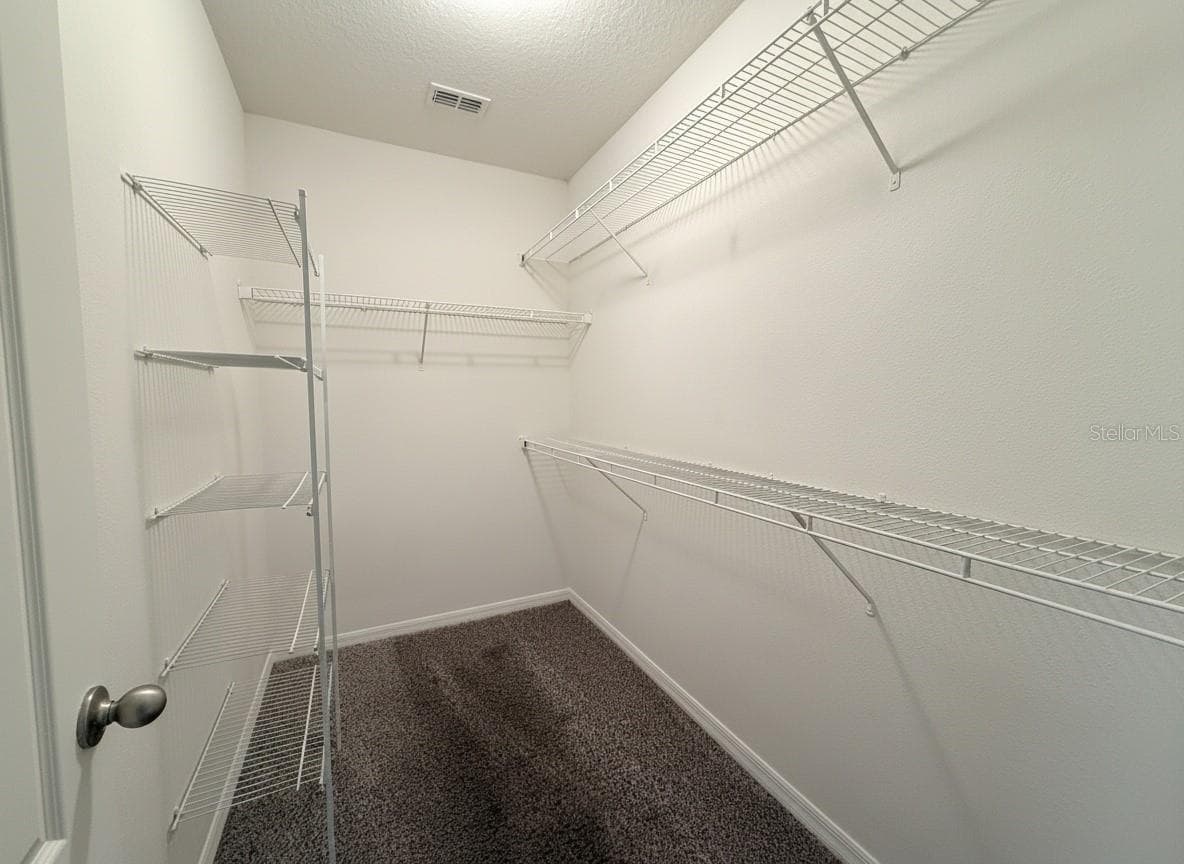 Single Family Residence at 5909 WINDSONG OAK DR, LEESBURG, photo 17 of 39