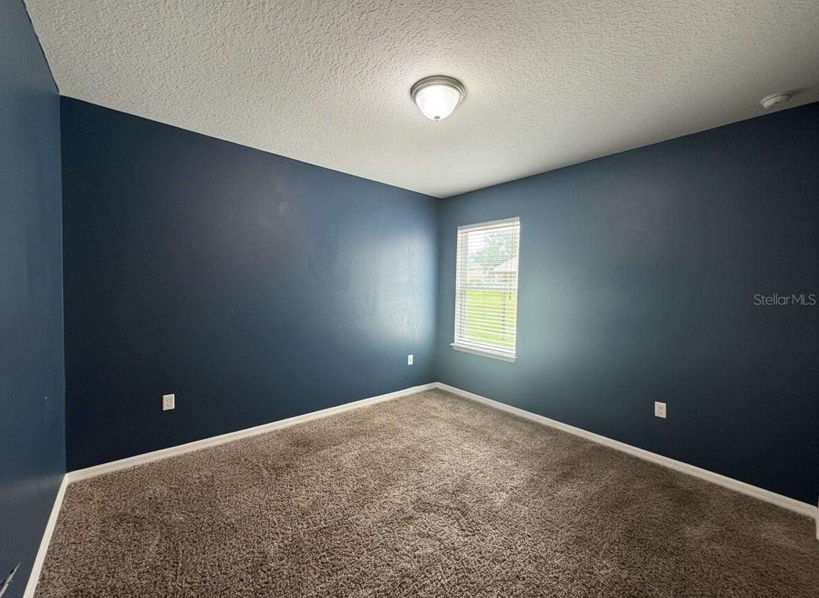 Single Family Residence at 5909 WINDSONG OAK DR, LEESBURG, photo 21 of 39