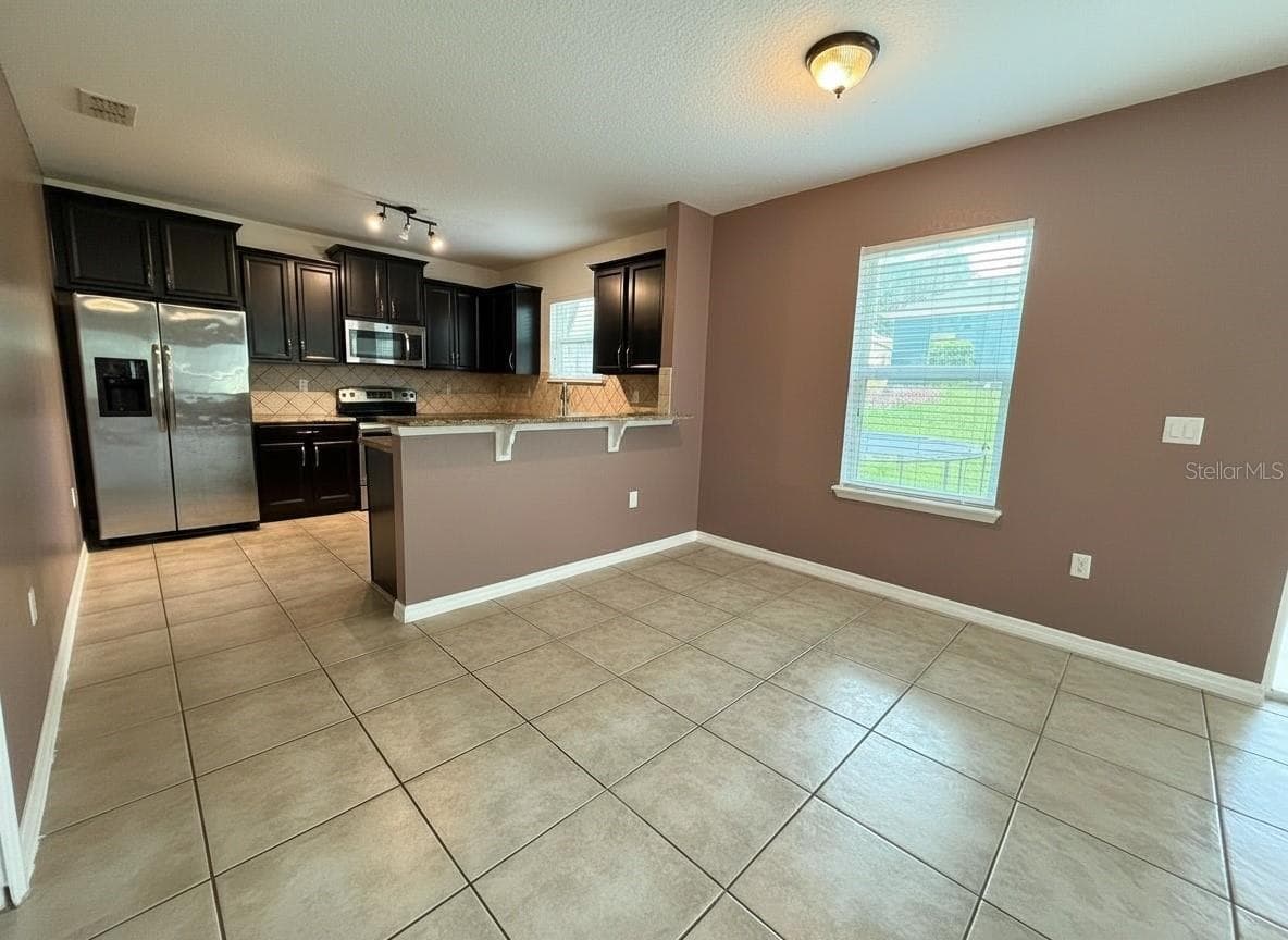 Single Family Residence at 5909 WINDSONG OAK DR, LEESBURG, photo 33 of 39