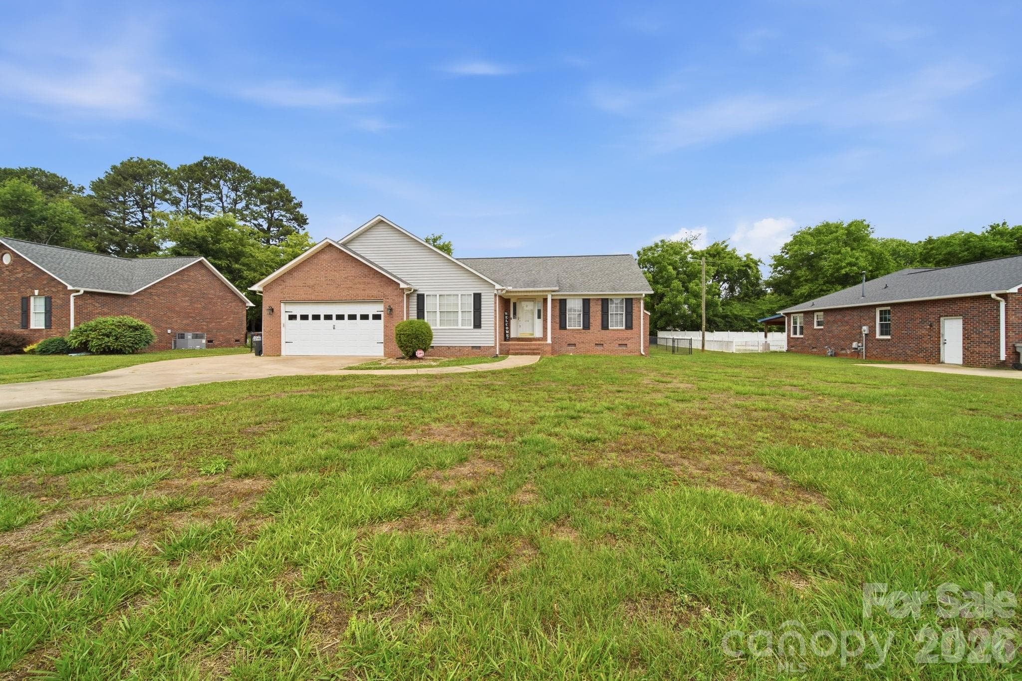Single Family Residence at 348 Palmer Circle, Rockwell, photo 2 of 26