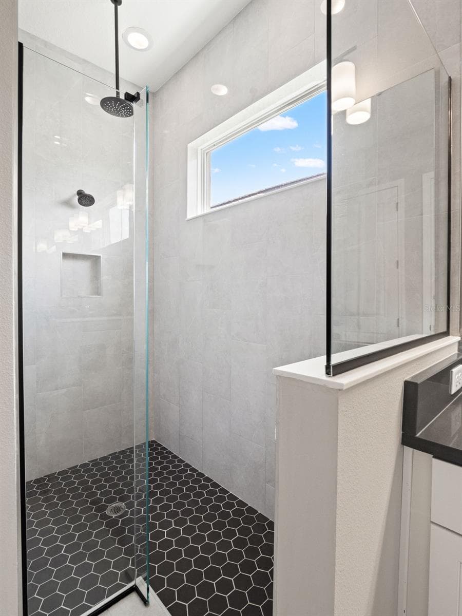 Single Family Residence at 16049 VOLTERRA PT, MONTVERDE, photo 21 of 70