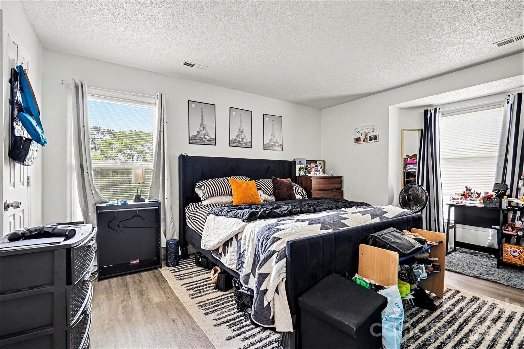 Condominium at 6223 Rosecroft Drive, Charlotte, photo 17 of 25