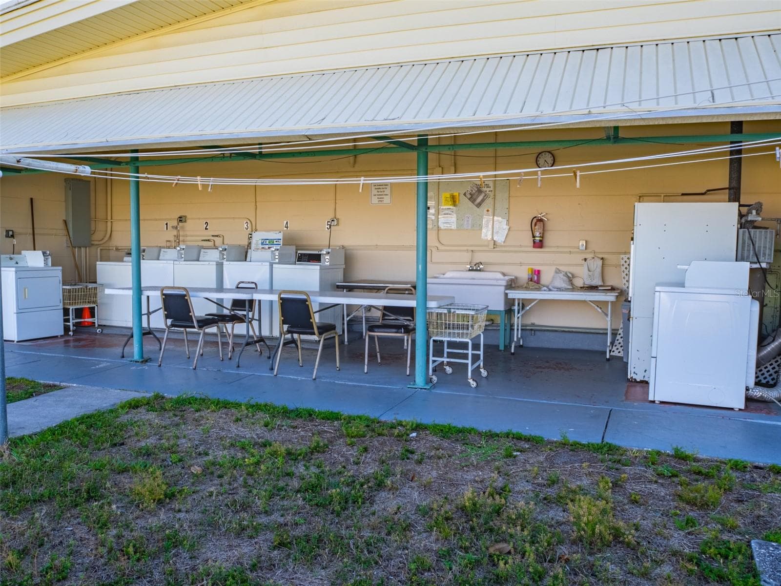 Mobile Home at 401 DENICE DR #401, SEMINOLE, photo 33 of 41