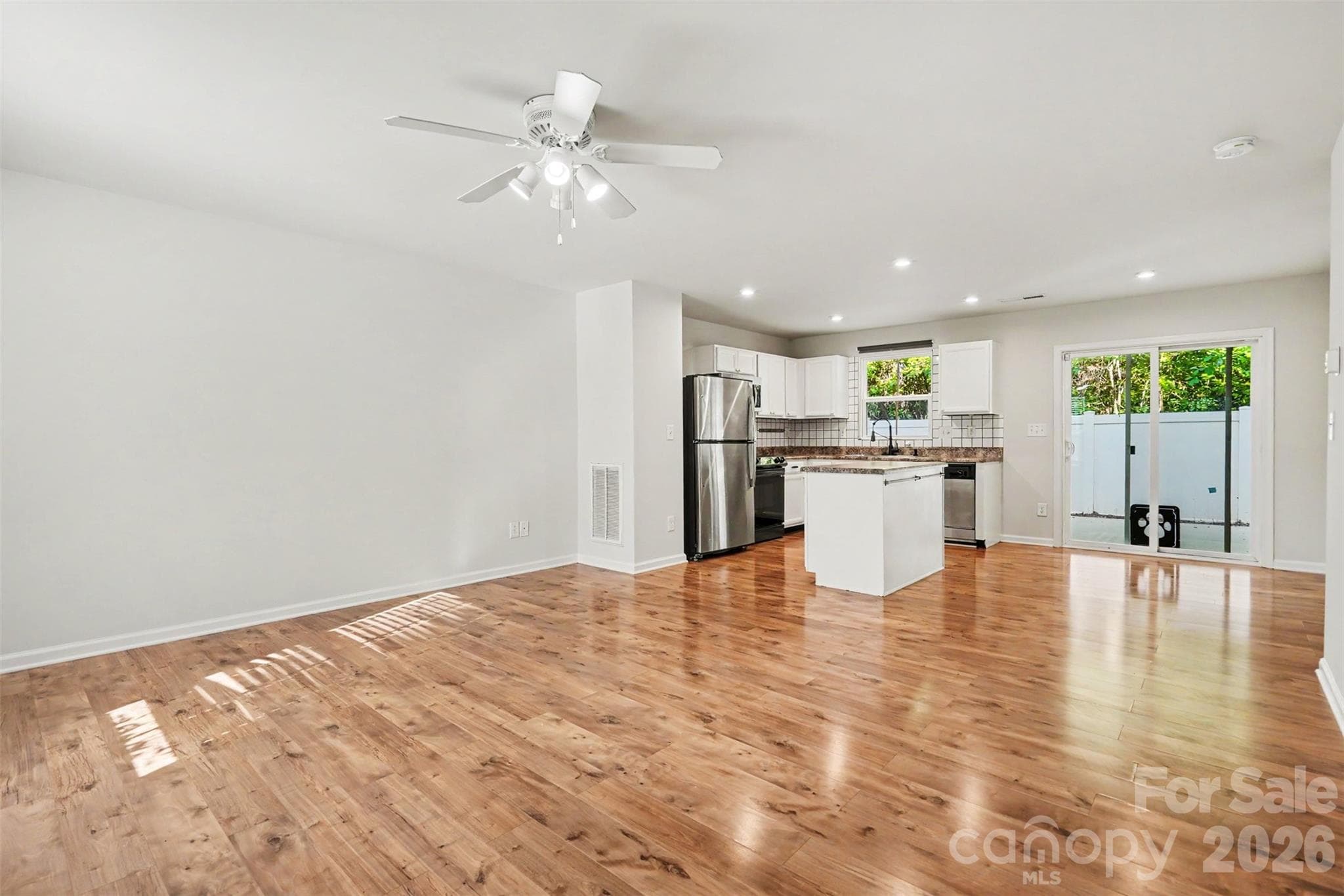 Single Family Residence at 1602 Joseph Hewes Court, Charlotte, photo 3 of 16