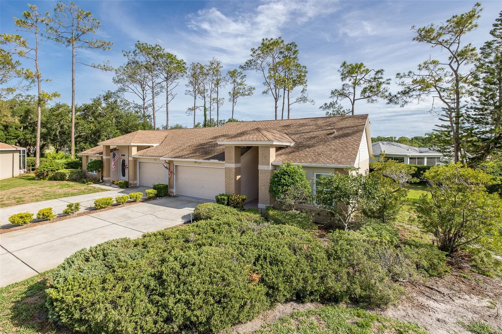 Villa at 9519 SCENIC PINE CT, NEW PORT RICHEY, photo 2 of 48