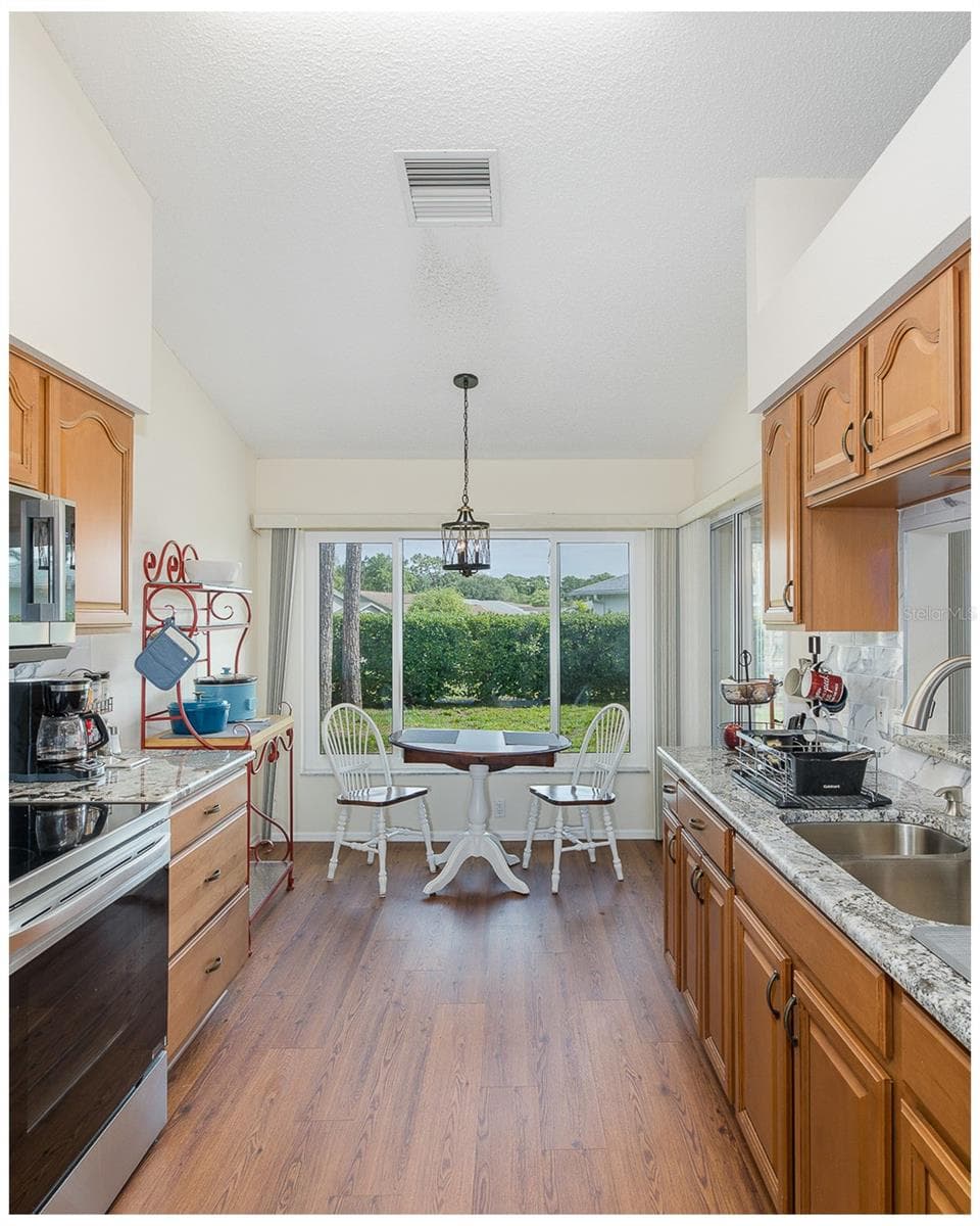 Villa at 9519 SCENIC PINE CT, NEW PORT RICHEY, photo 9 of 48