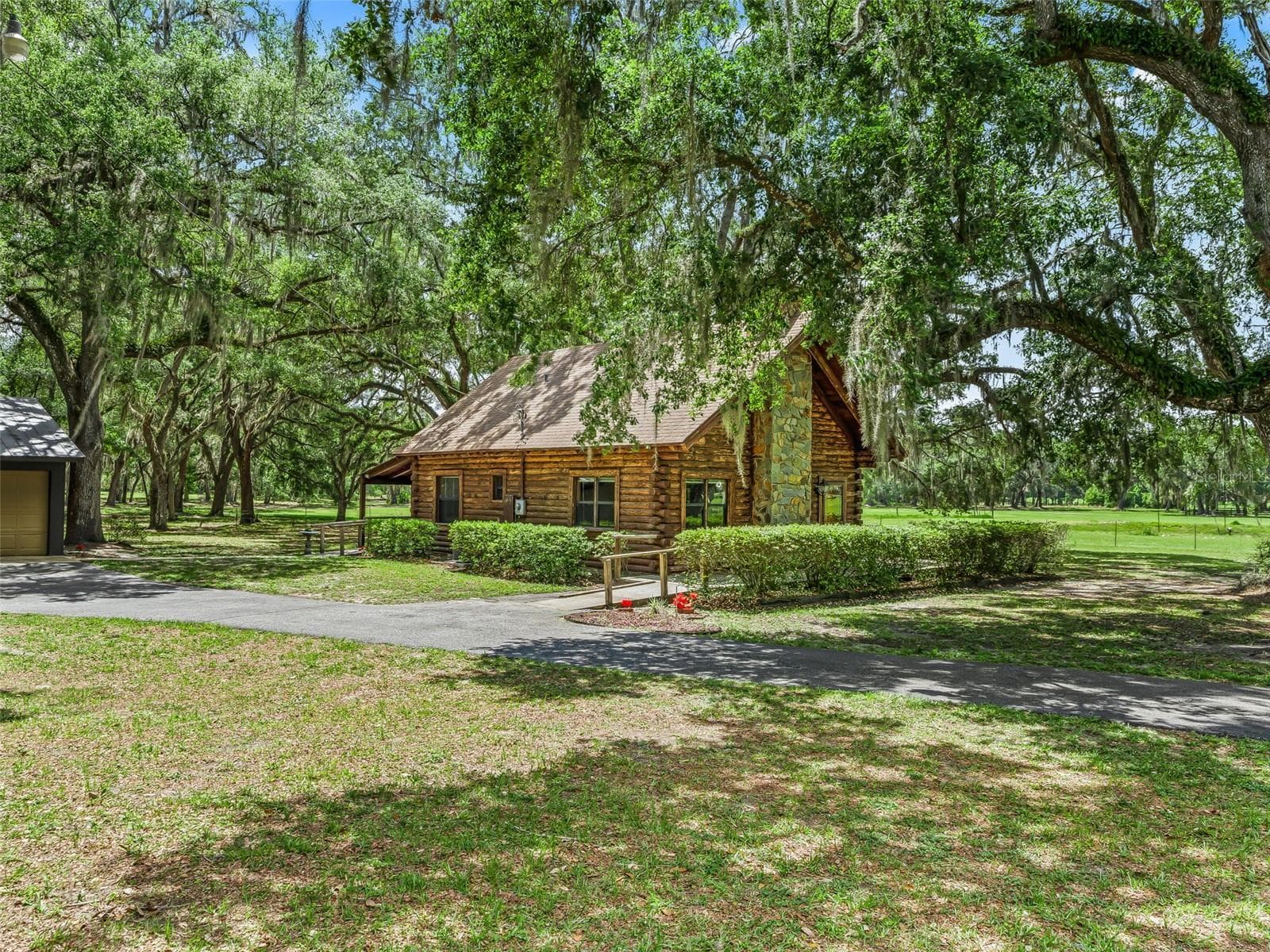 Single Family Residence at 4801 COUNTY ROAD 575, BUSHNELL, photo 7 of 49