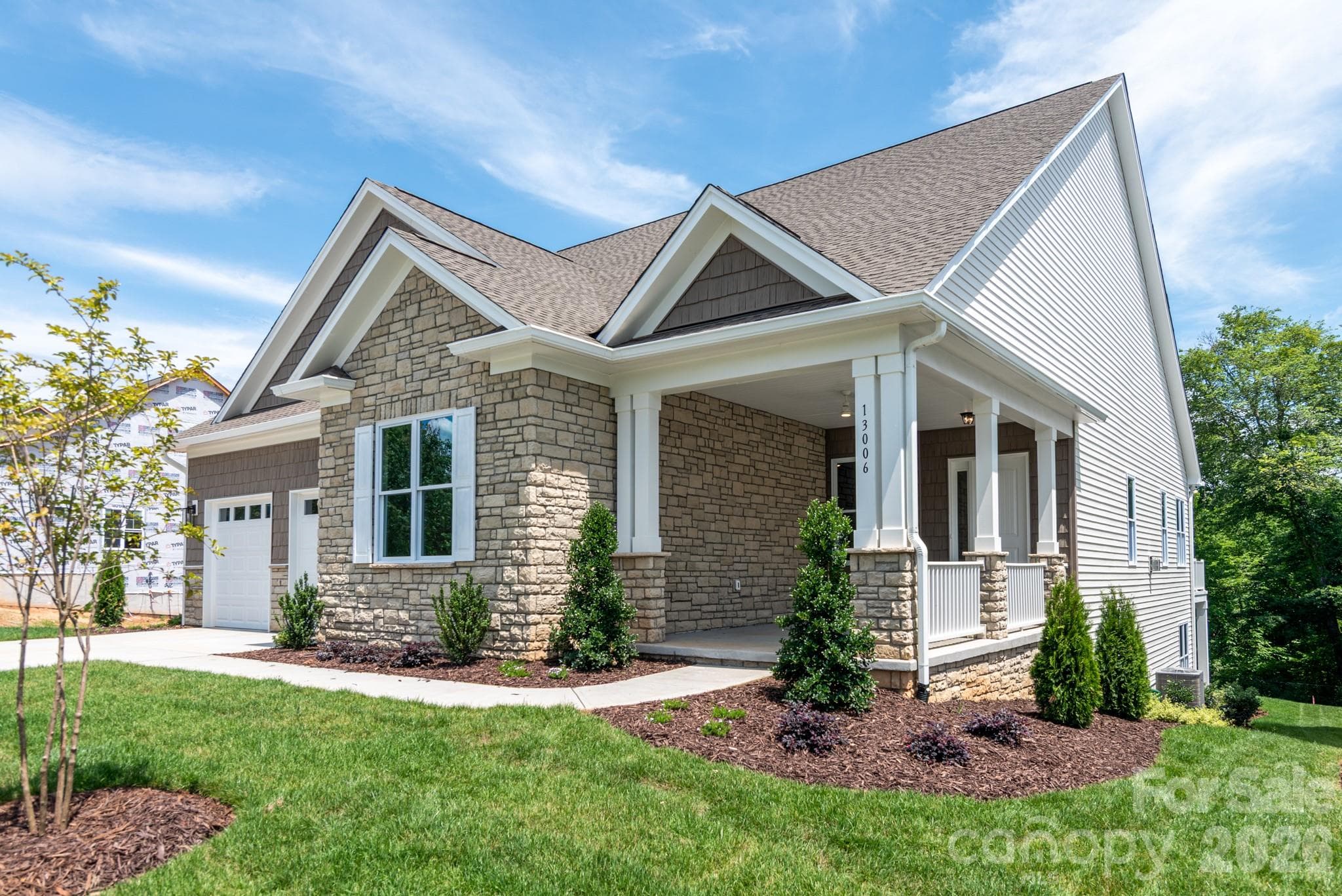 Single Family Residence at 13006 Hazelbrook Lane, Cornelius, photo 5 of 48
