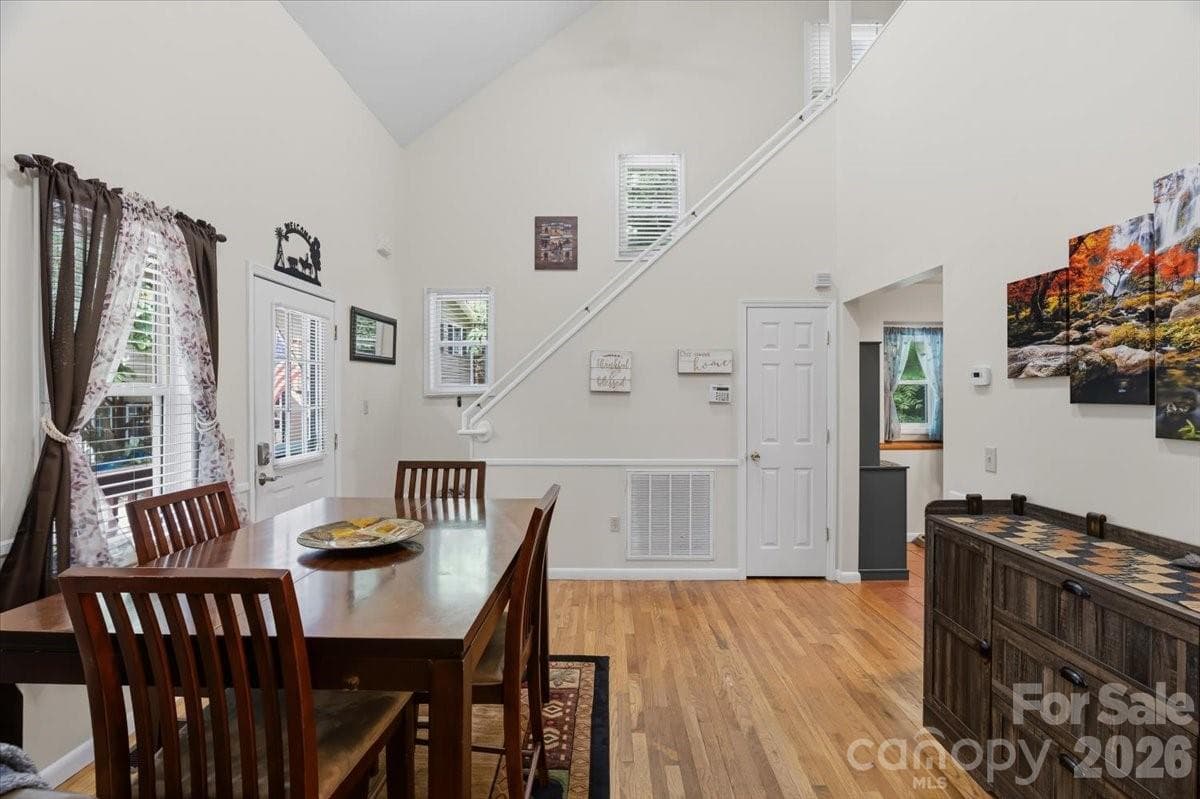 Single Family Residence at 122 Arnold Heights, Waynesville, photo 6 of 43