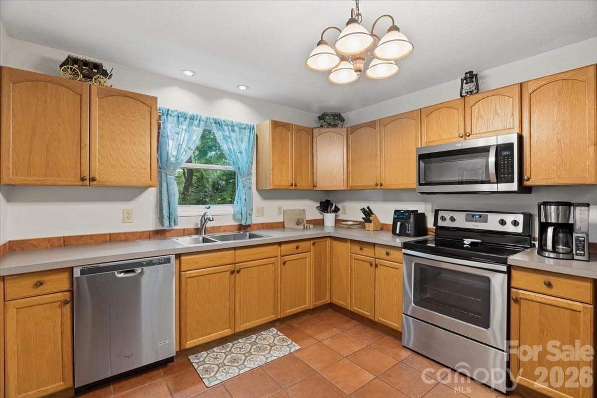 Single Family Residence at 122 Arnold Heights, Waynesville, photo 12 of 43