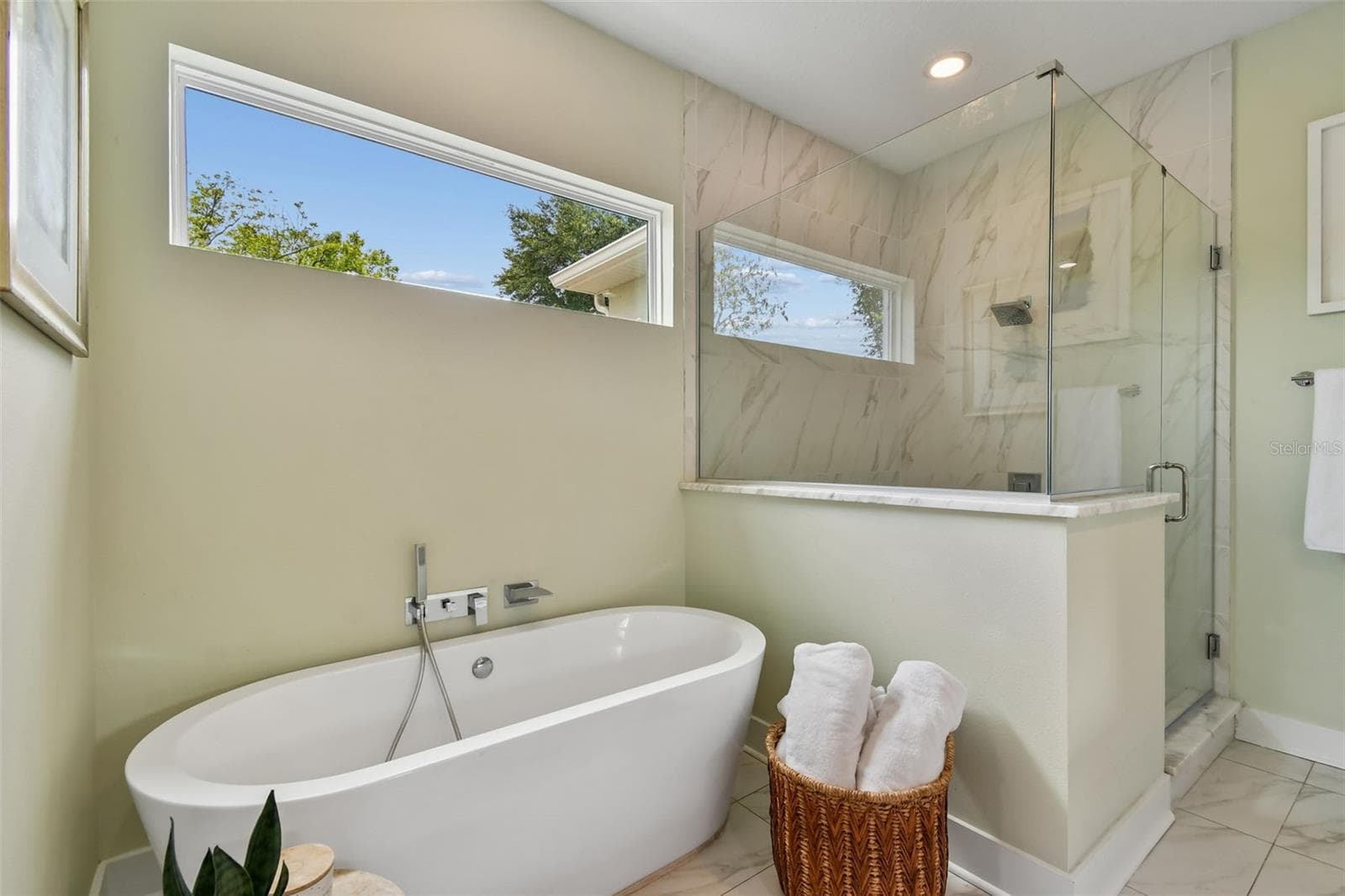 Single Family Residence at 2107 HARGILL DR, ORLANDO, photo 31 of 85