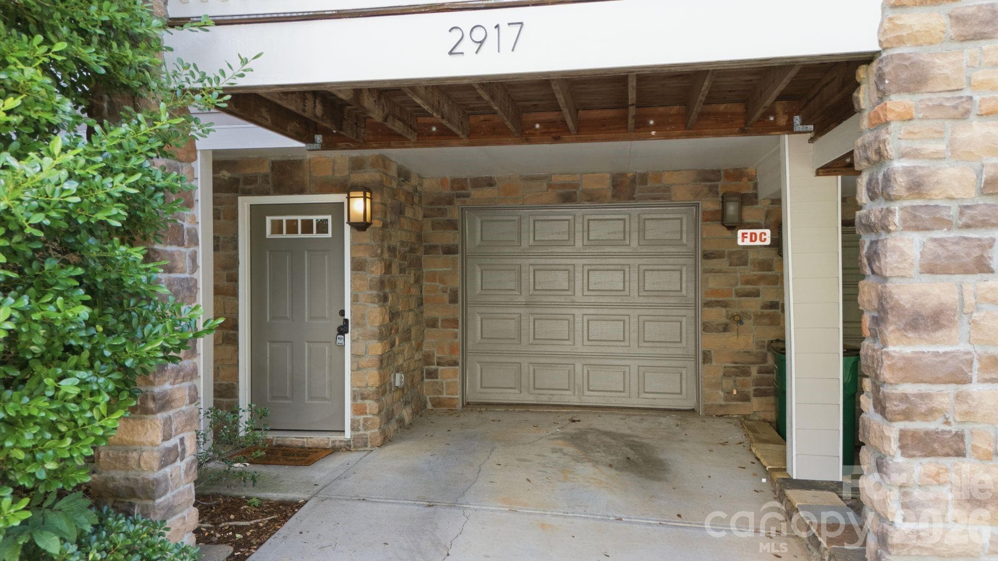 Townhouse at Charlotte, photo 4 of 21