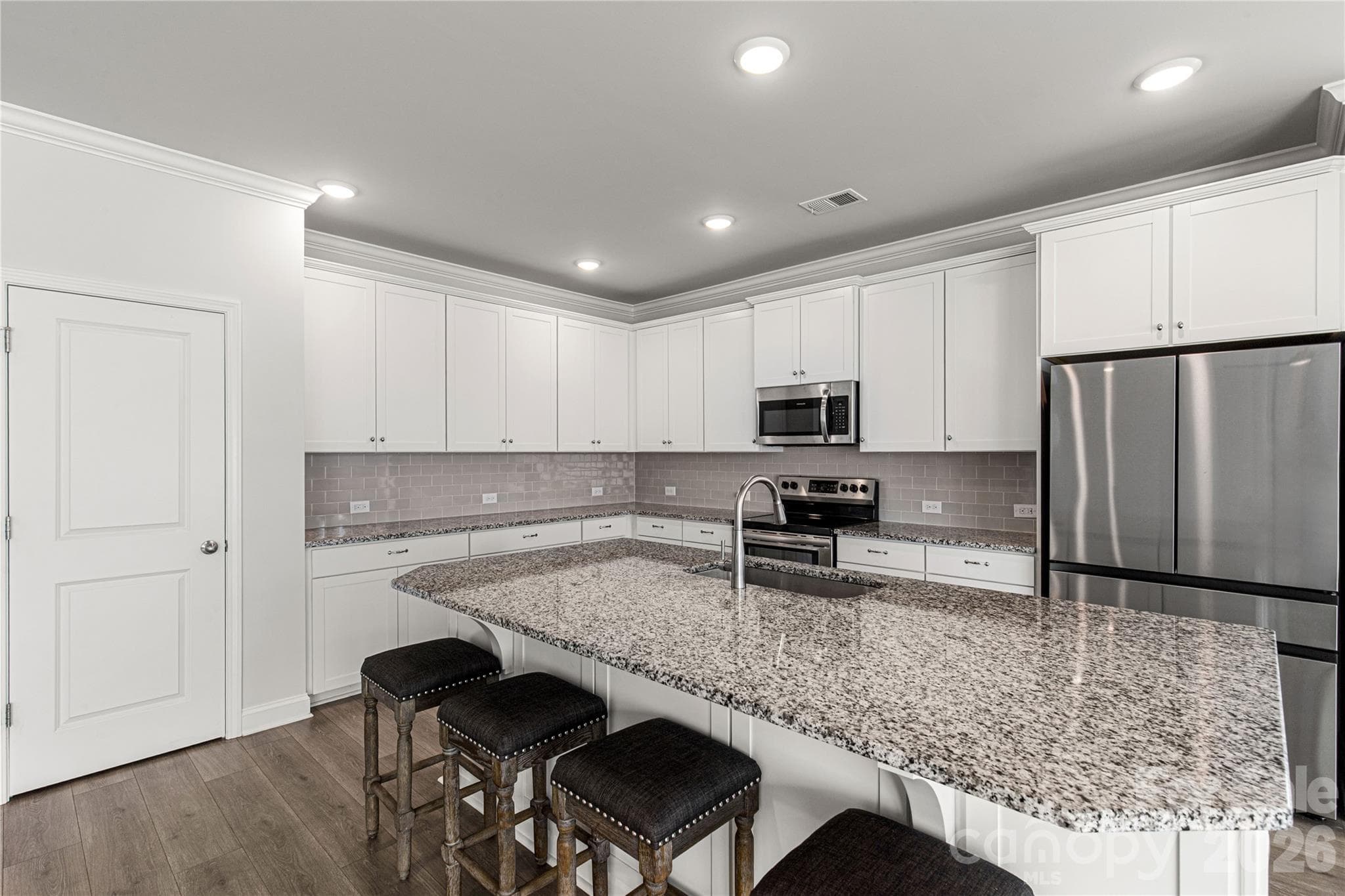 Large kitchen with pantry - Indian Land
