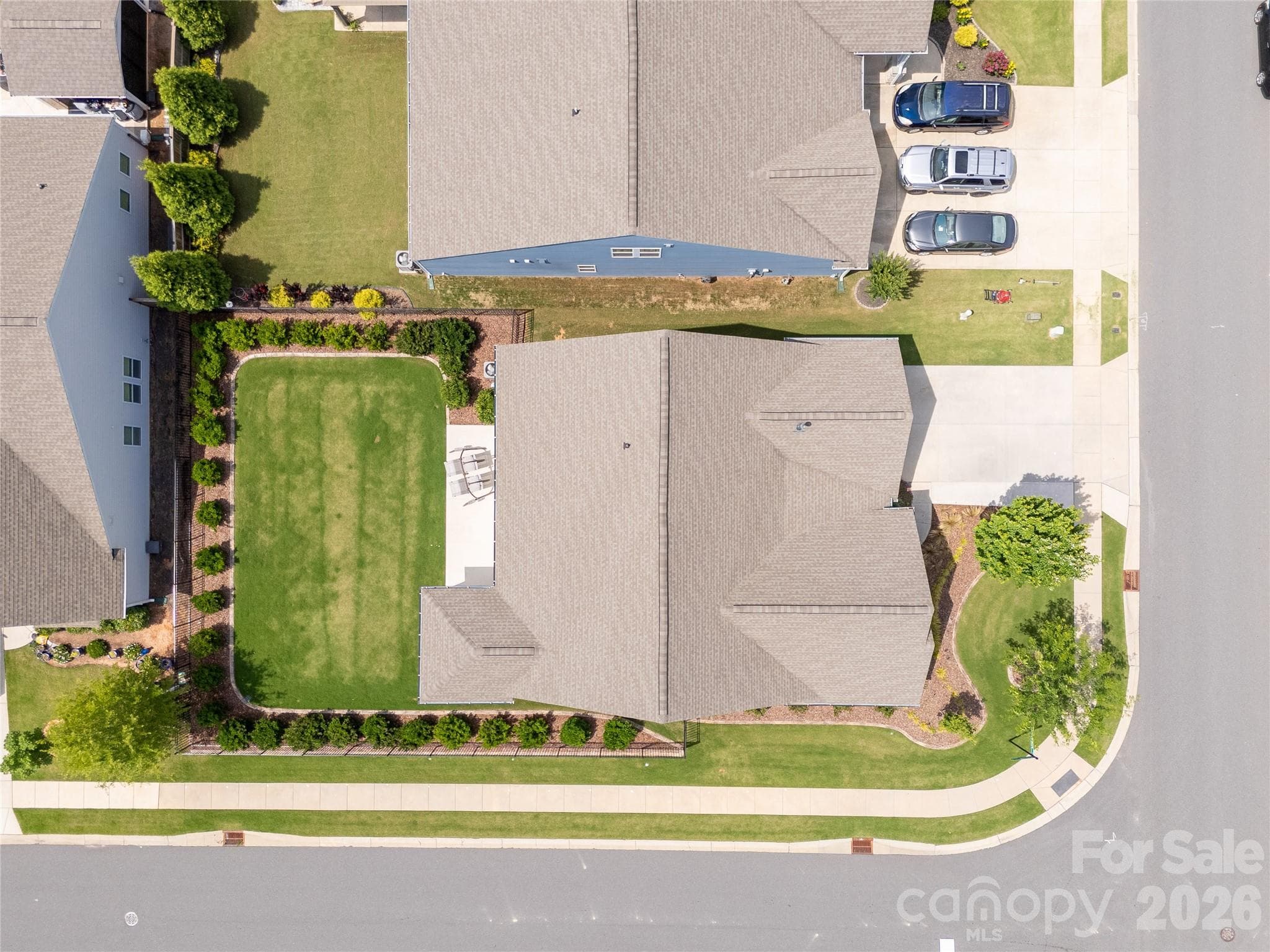 Plenty of shrubs for privacy - 1025 Ansley Park Drive, Indian Land