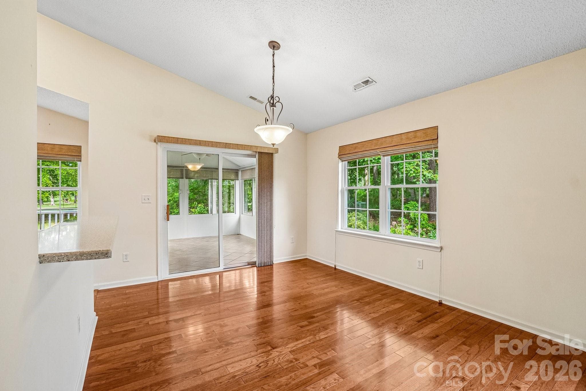 Single Family Residence at 263 Fairway View Drive, Etowah, photo 10 of 39