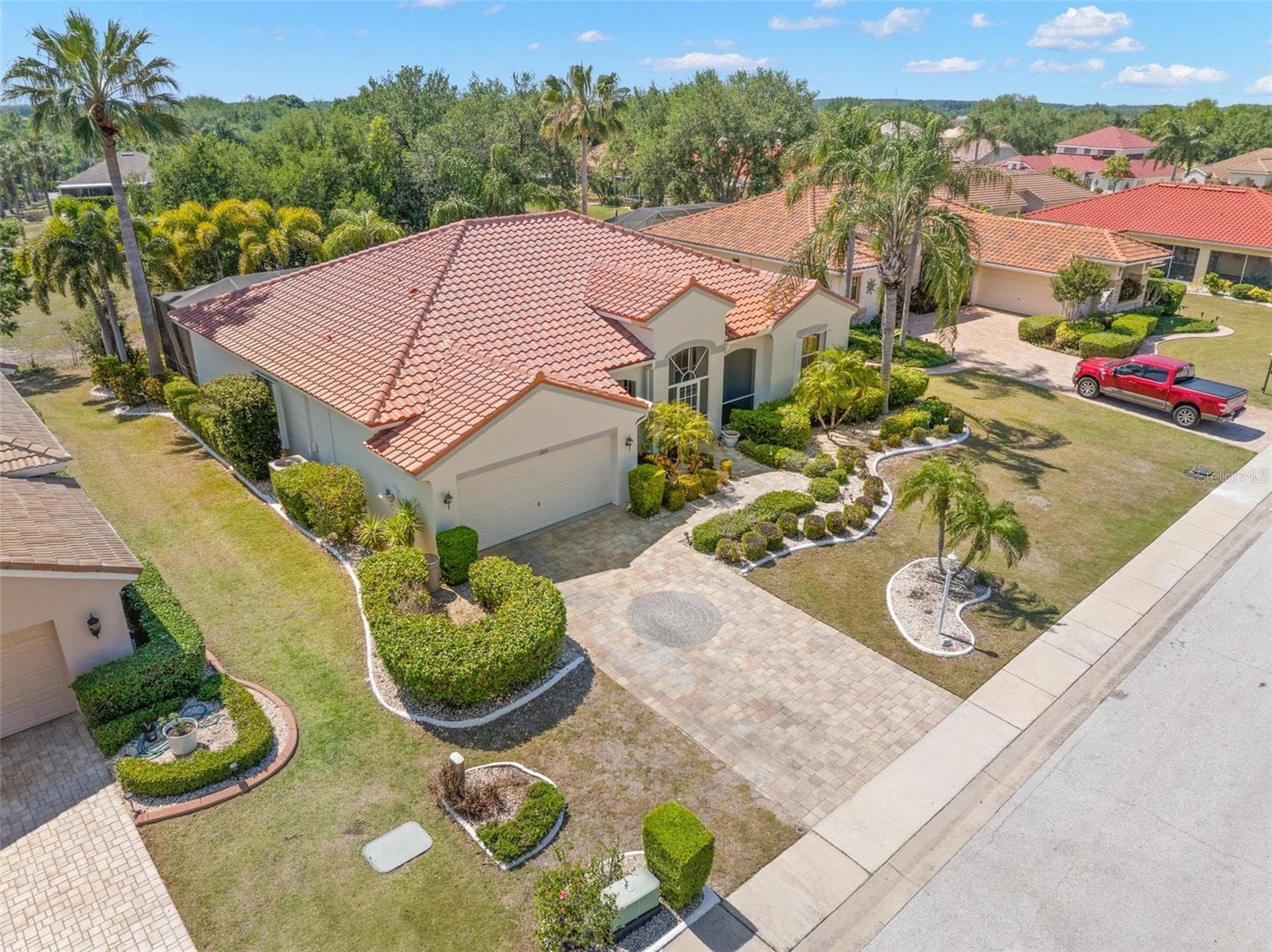 1305 CRYSTAL GREENS DR