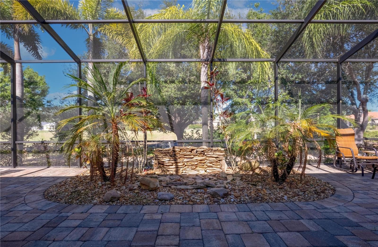Fountain - 1305 CRYSTAL GREENS DR, SUN CITY CENTER