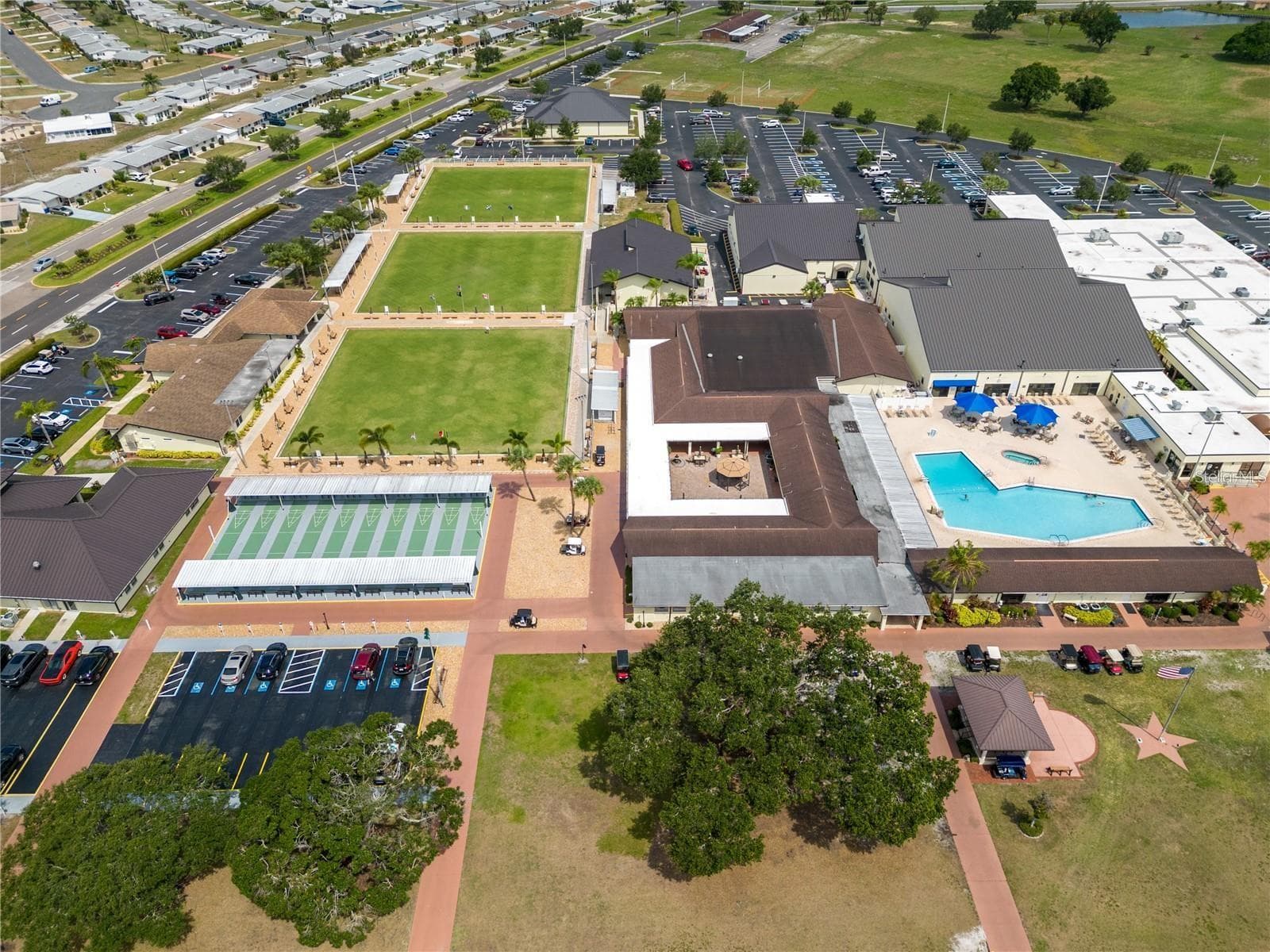 Amenities - 1305 CRYSTAL GREENS DR, SUN CITY CENTER