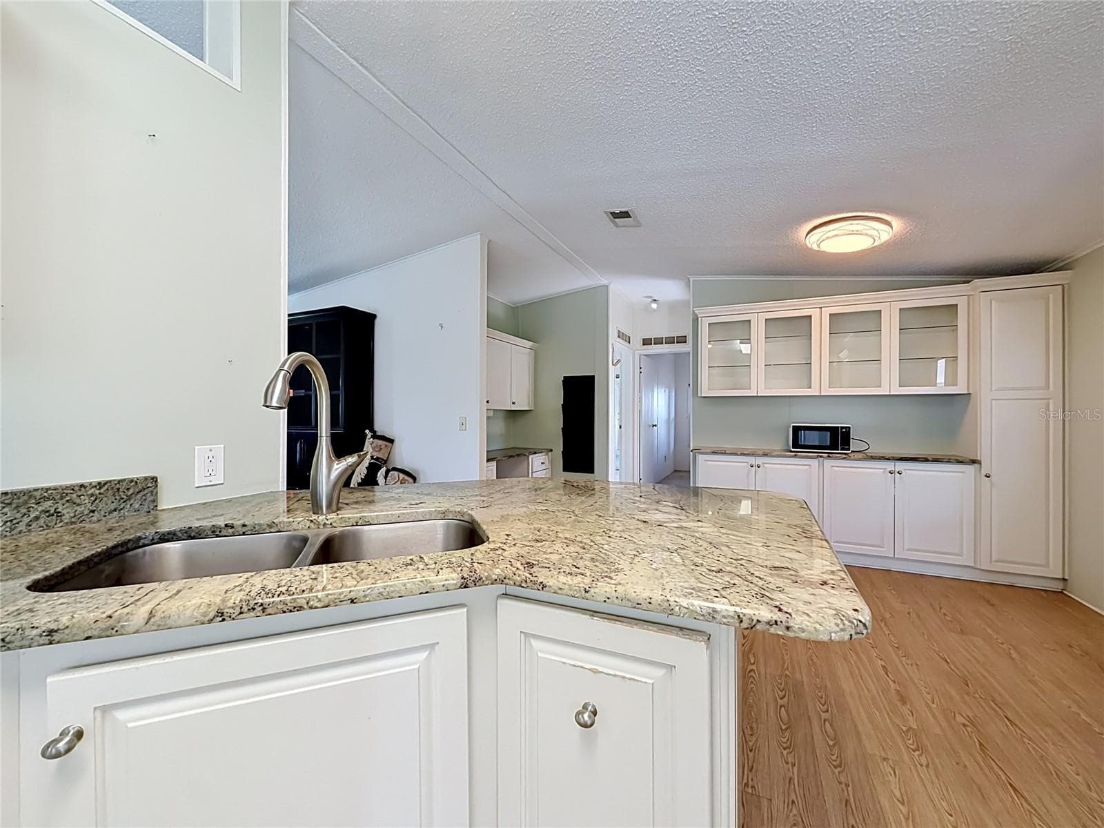 Kitchen to Nook - 1666 ELKHART CIR, TAVARES