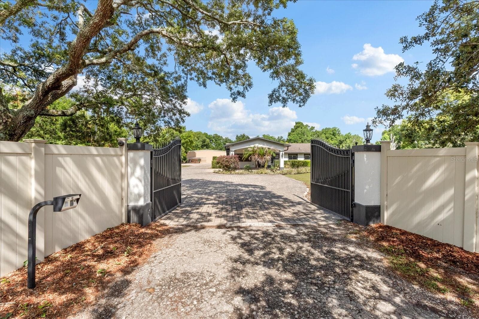 Single Family Residence at 524 EDEN PARK, ALTAMONTE SPRINGS, photo 3 of 56
