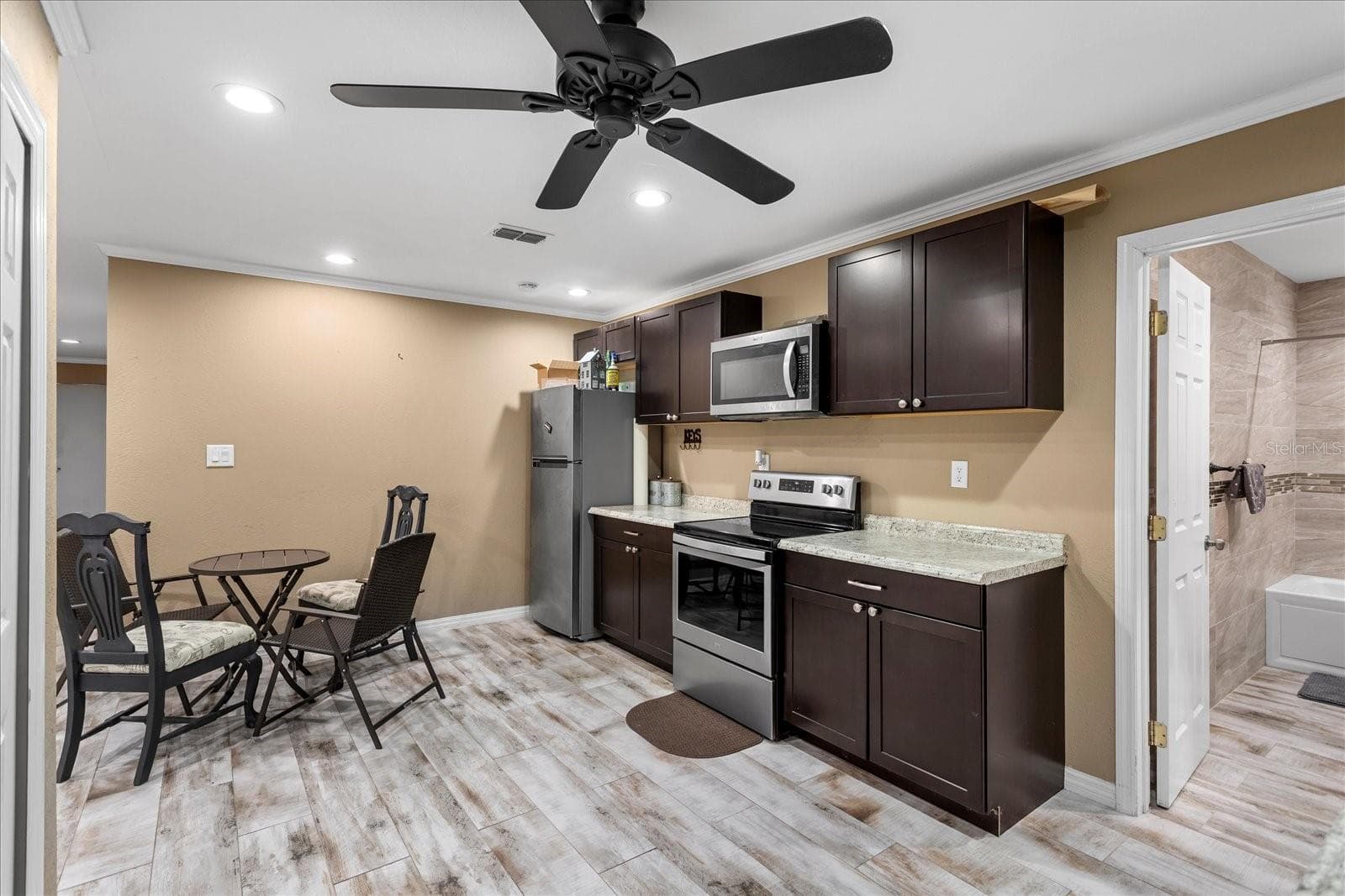 In Law - 524 EDEN PARK, ALTAMONTE SPRINGS