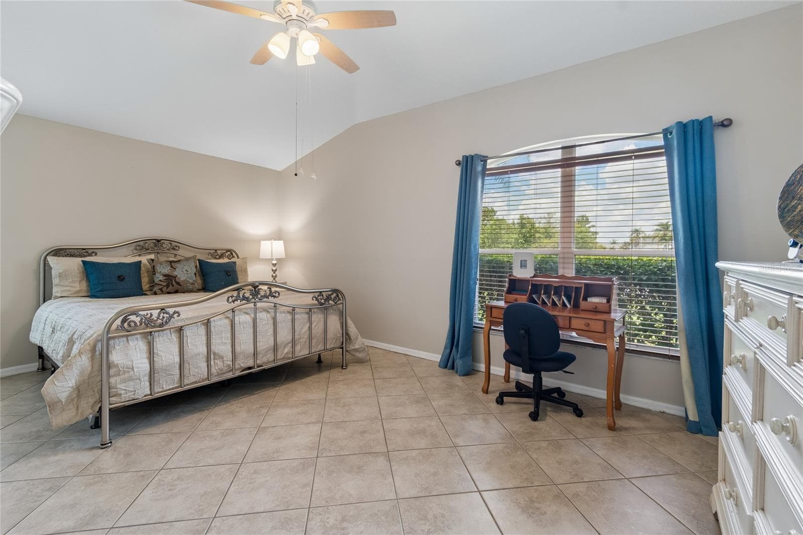 Generous Size Primary Bedroom - 30600 NICKERSON LOOP, WESLEY CHAPEL