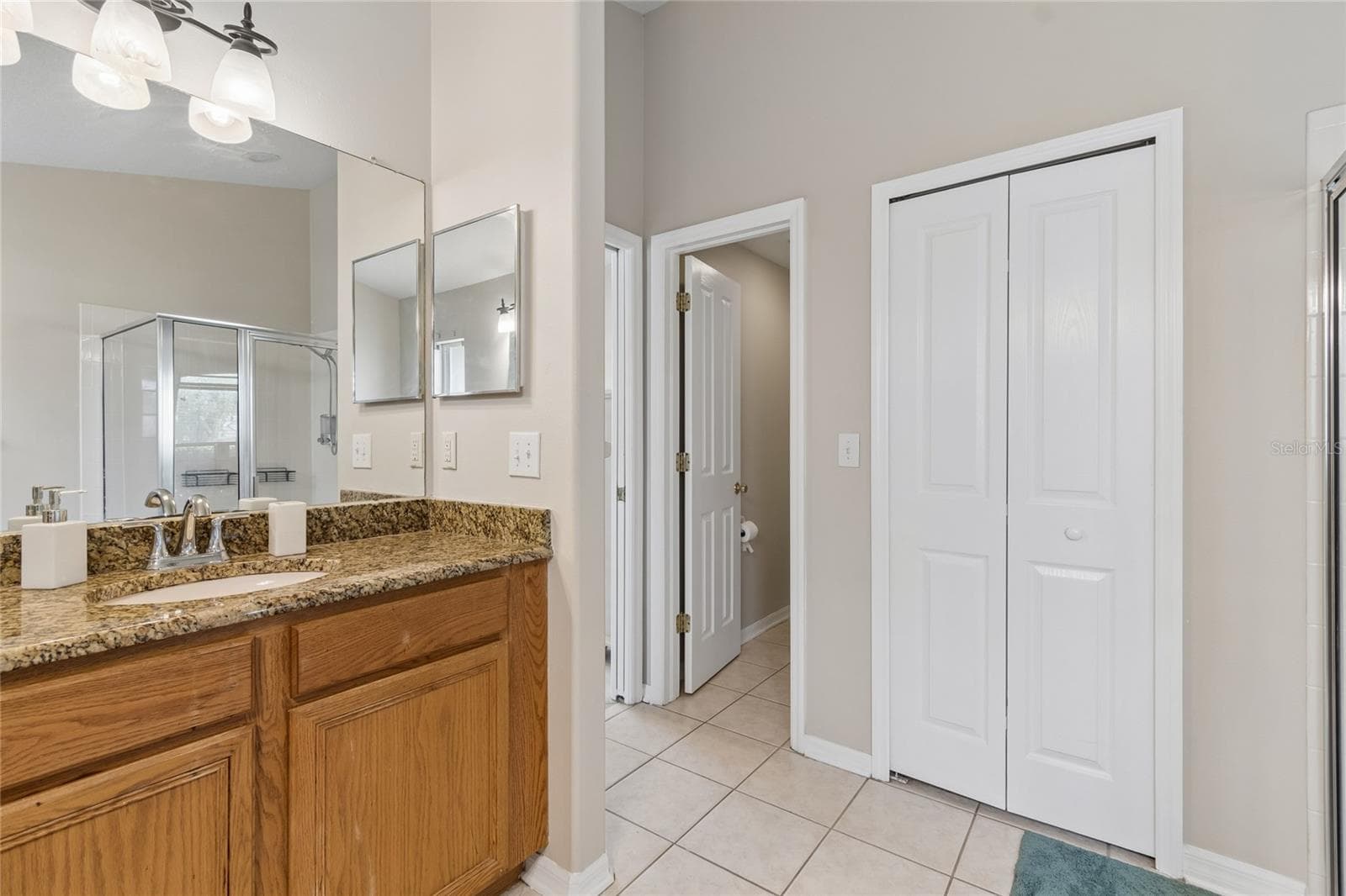 Primary Double Vanity with Granite - 30600 NICKERSON LOOP, WESLEY CHAPEL