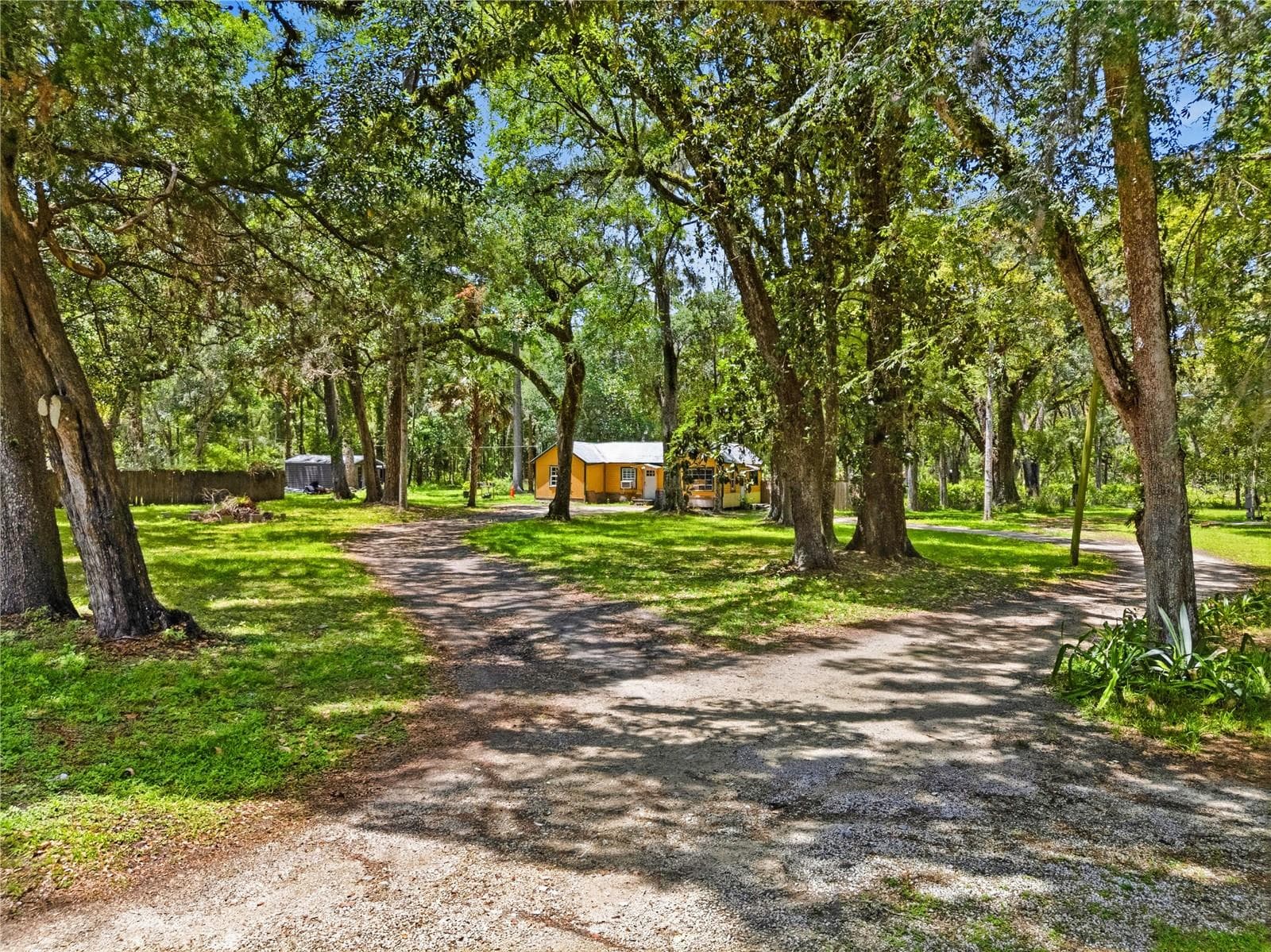 Single Family Residence at 19199 FORT DADE AVE, BROOKSVILLE, photo 2 of 13