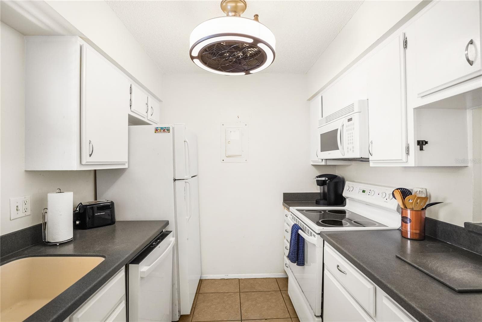 Condominium at 5673 MIDNIGHT PASS RD #201, SARASOTA, photo 16 of 40