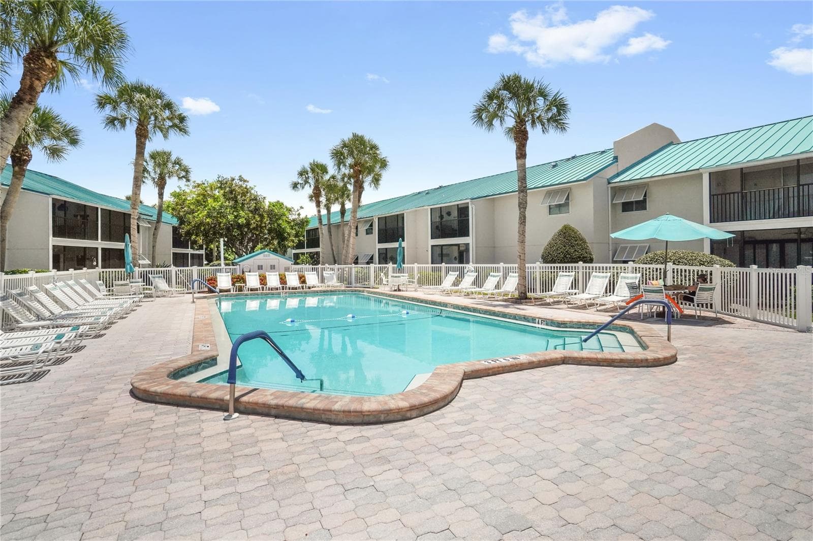 Condominium at 5673 MIDNIGHT PASS RD #201, SARASOTA, photo 33 of 40