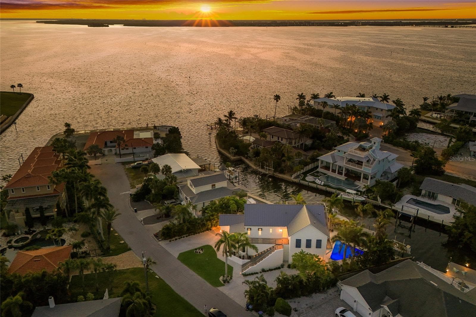 Single Family Residence at 511 59TH ST, BRADENTON BEACH, photo 25 of 91