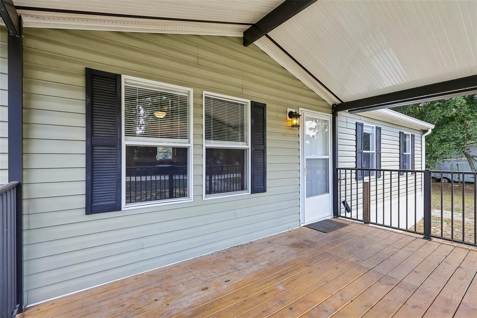 Manufactured Home at 136 CREEKWOOD RUN, LAKELAND, photo 17 of 92