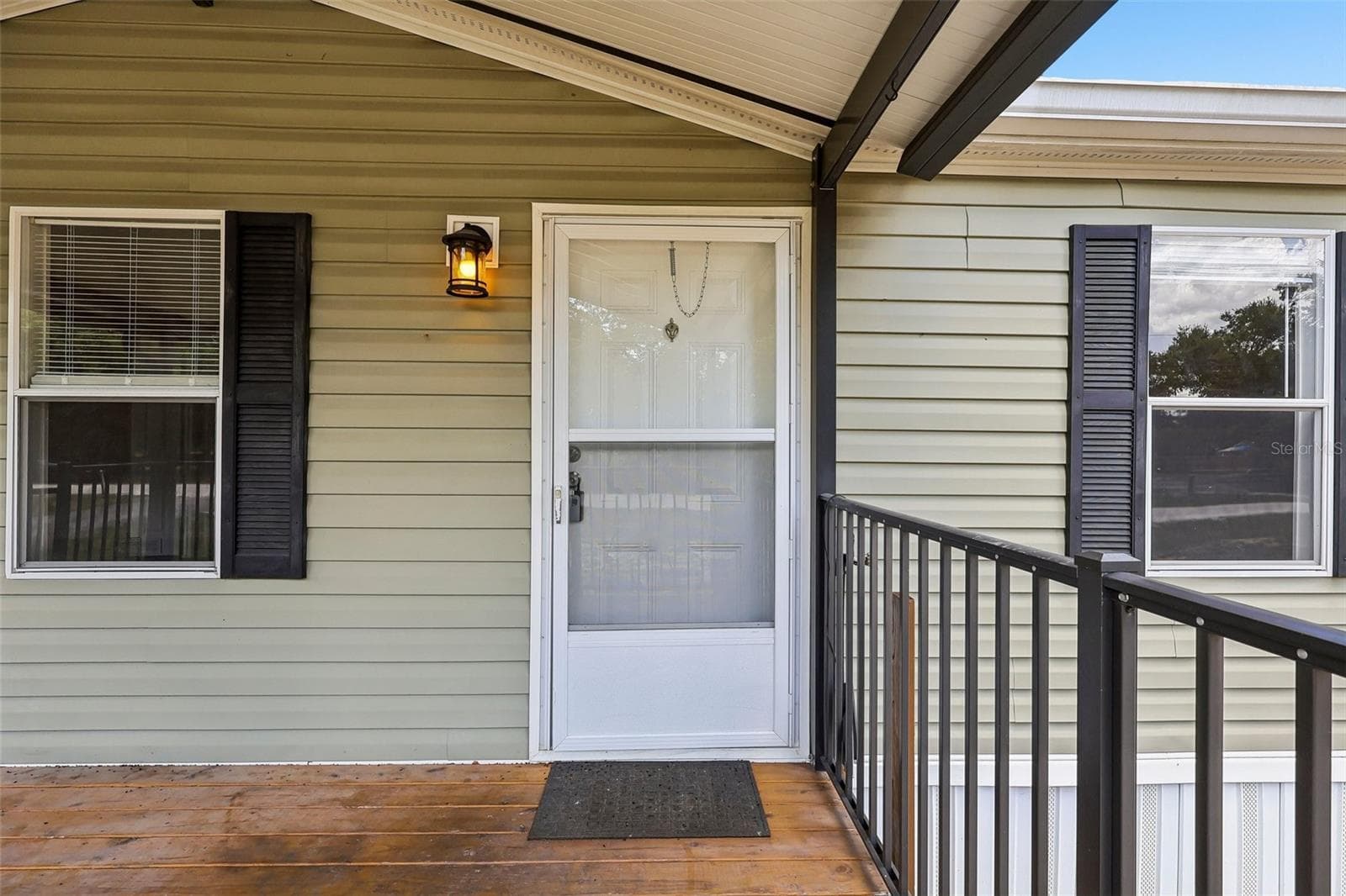 Manufactured Home at 136 CREEKWOOD RUN, LAKELAND, photo 18 of 92