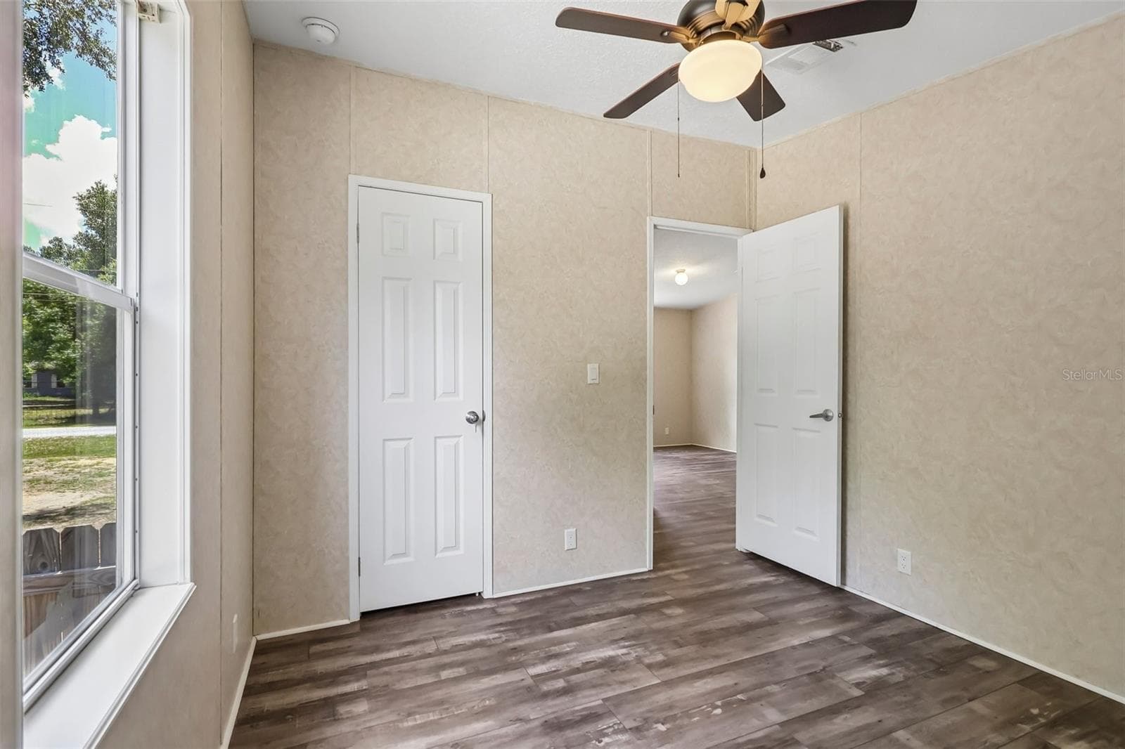 Manufactured Home at 136 CREEKWOOD RUN, LAKELAND, photo 45 of 92